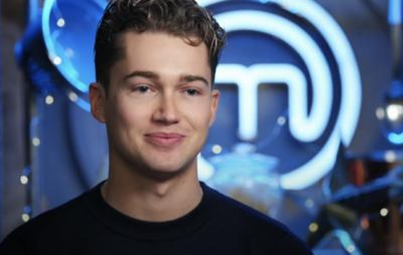 AJ_Pritchard_e_Abbie_Quinnen_si_sono_separati_nel_2022_rFGIgKH4Tw - Confidenze24 source:entertainmentdaily - AJ Pritchard e Abbie Quinnen si sono separati nel 2022 - AJ Pritchard su Celebrity MasterChef