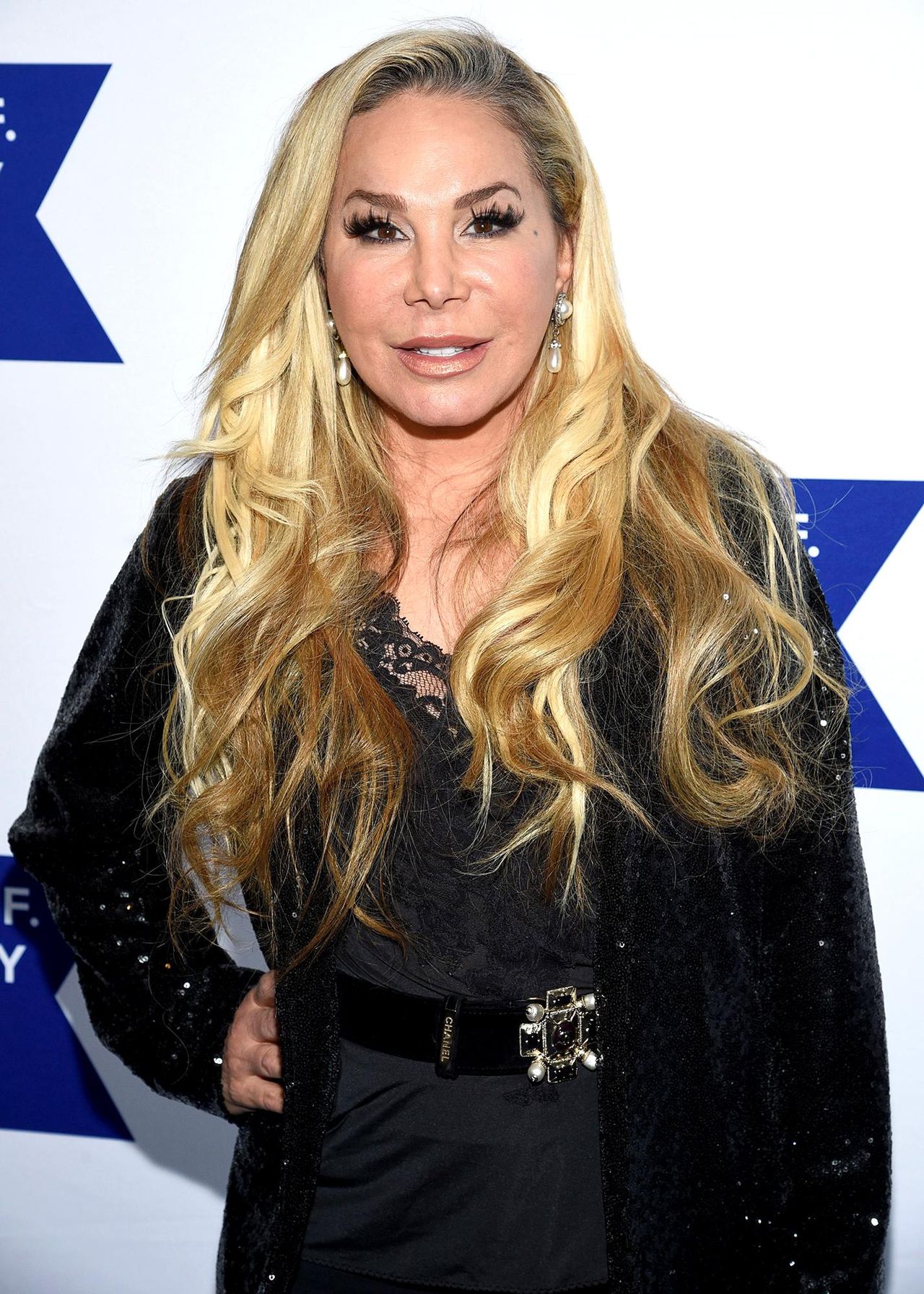 Adrienne_Maloof_B5yDdXFFx3 - Confidenze24 source:usmagazine - Adrienne Maloof - Adrienne Maloof