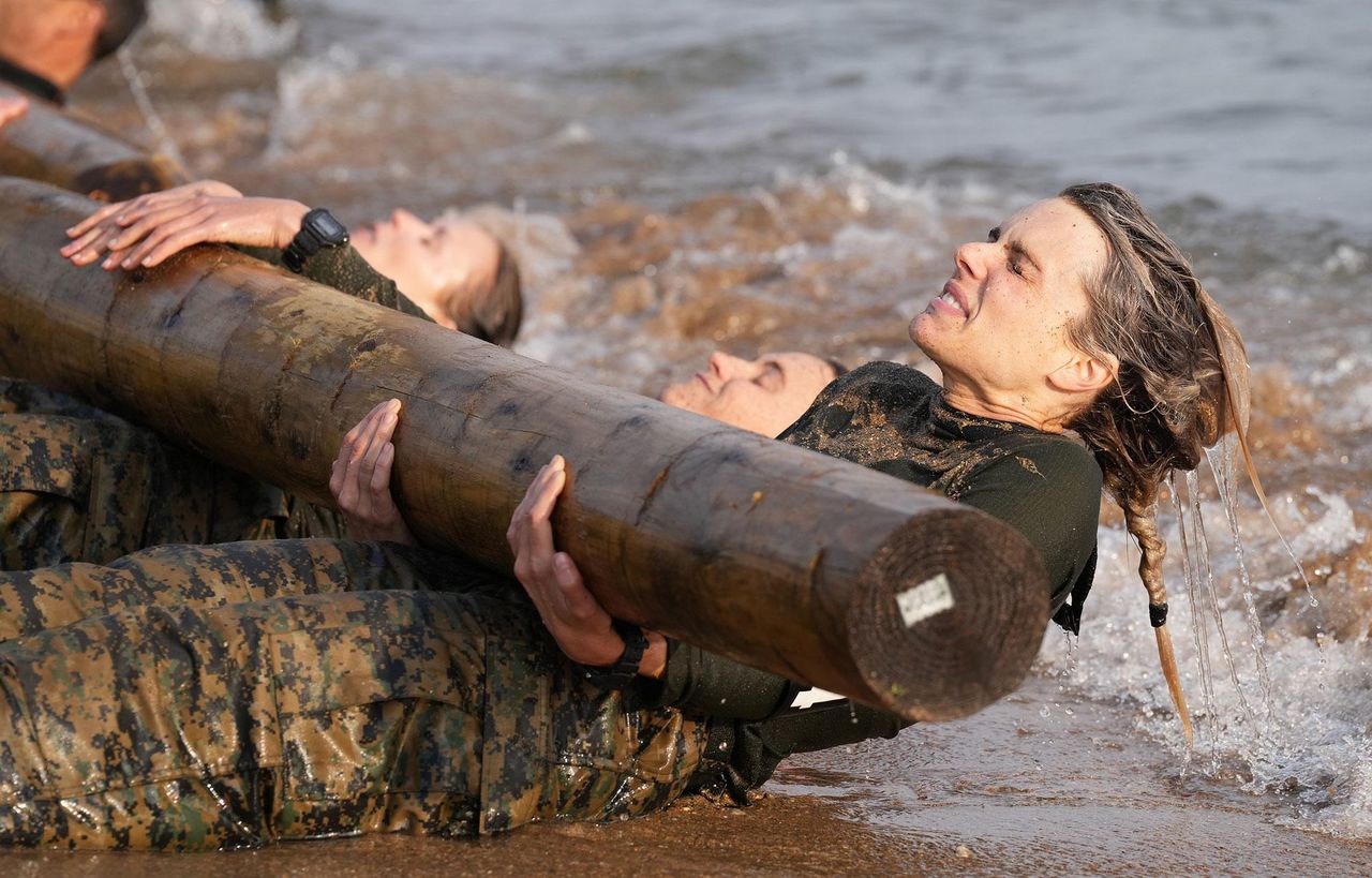 source:usmagazine - Ali Fedotowsky - Ali Manno Fedotowsky Special Forces Worlds Toughest Test Season 3