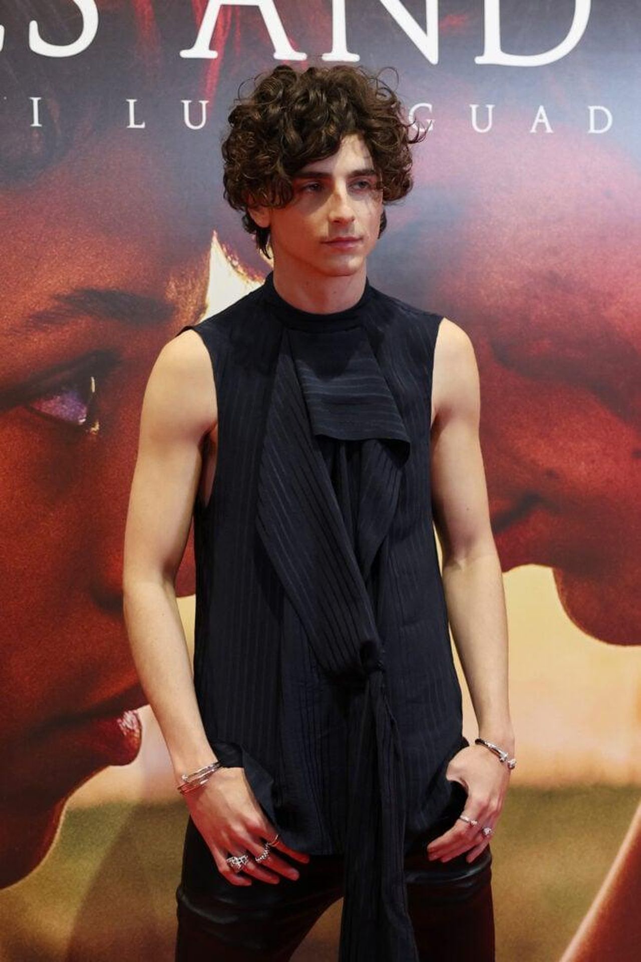 Annuncio_di_gravidanza_di_Kylie_Jenner__In_un_certo_senso_s83016kefk - Confidenze24 source:thehollywoodgossip - Annuncio di gravidanza di Kylie Jenner – In un certo senso - Timothée Chalamet durante un photocall