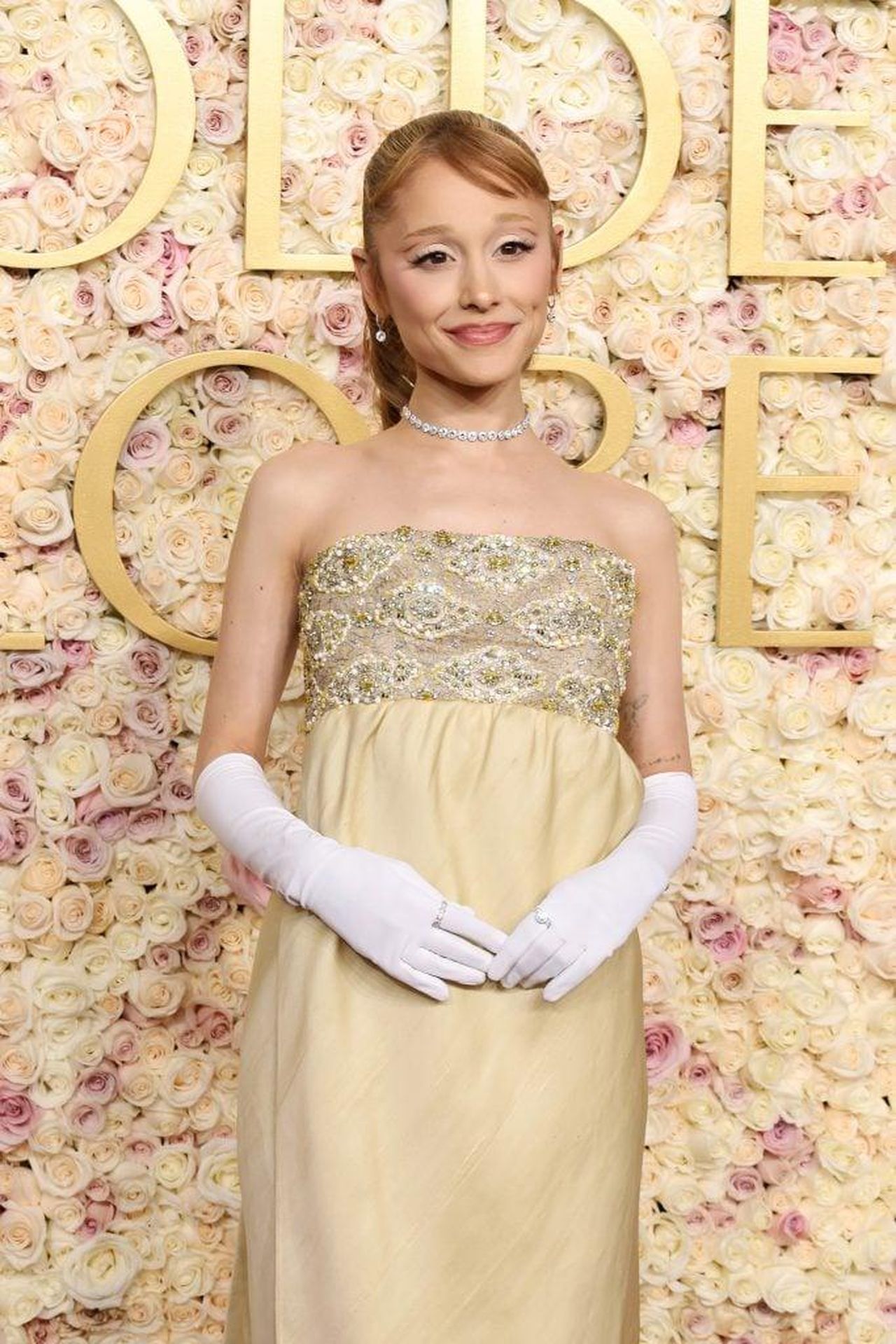 Ariana_Grande__incinta_e7k9FTWXav - Confidenze24 source:thehollywoodgossip - Ariana Grande è incinta? - Ariana Grande il 5 gennaio 2025.