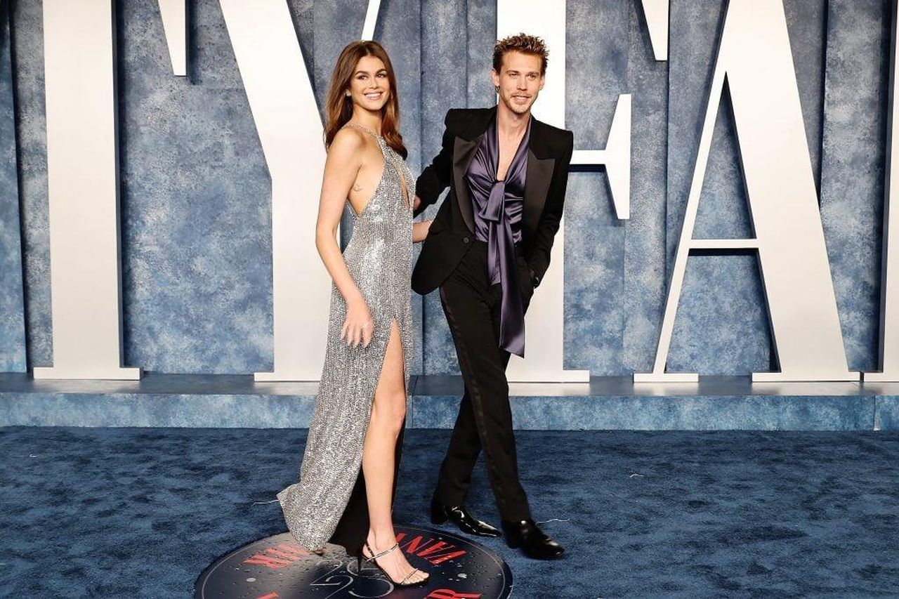 Austin_Butler_stava_crescendo_dalla_relazione_OK5TgjHQYl - Confidenze24 source:thehollywoodgossip - Austin Butler stava 'crescendo' dalla relazione - Kaia Gerber e Austin Butler alla Vanity Fair Oscar Party