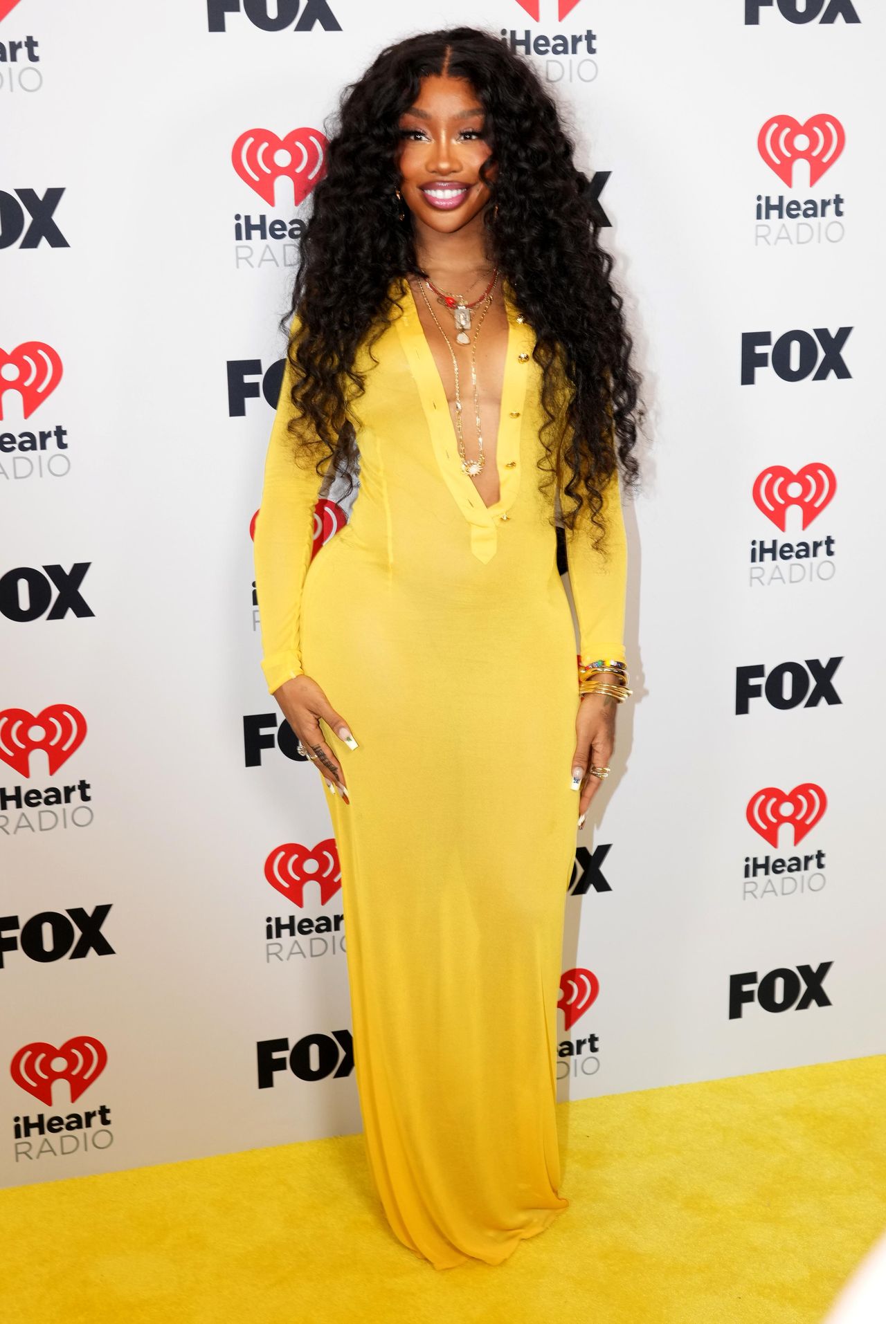 Bawwwdy_BBLessings_SZA_e_le_sue_Provocazioni_KA2dUvrINv - Confidenze24 source:bossip - Bawwwdy BBLessings: SZA e le sue Provocazioni - SZA ai 2024 iHeartRadio Music Awards - Sala Stampa