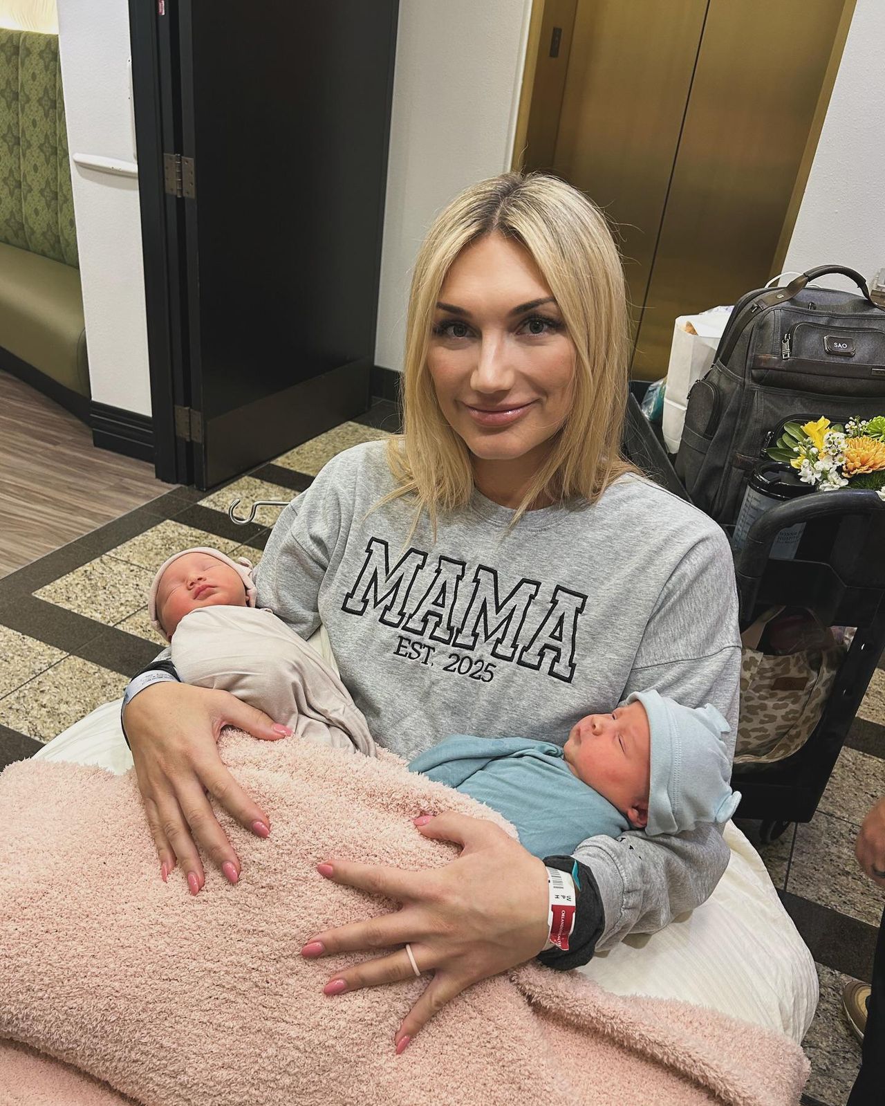 Brooke_Hogan_e_la_Nascita_dei_Gemelli_i5ymqBmwxt - Confidenze24 source:usmagazine - Brooke Hogan e la Nascita dei Gemelli - Brooke Hogan e i suoi gemelli