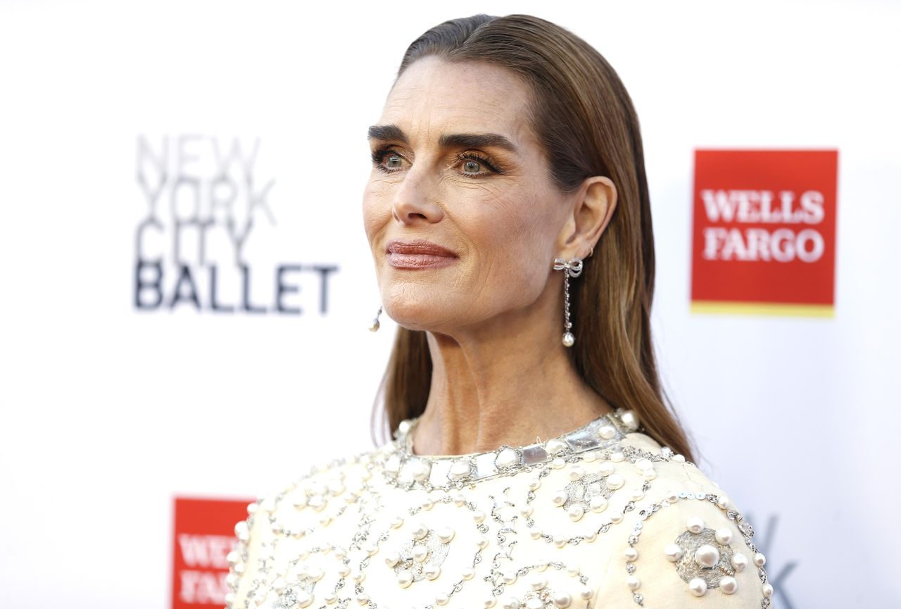 Brooke_Shields_ha_perso_il_desiderio_sessuale_hCblYpIEhp - Confidenze24 source:closerweekly - Brooke Shields ha perso il desiderio sessuale - Brooke Shields ha perso il desiderio sessuale