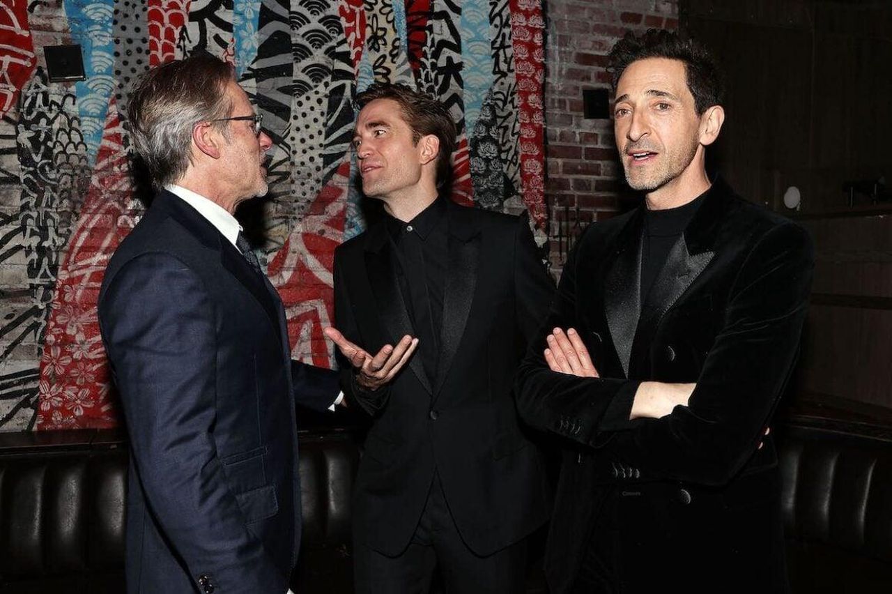 Celebri_avvistamenti_ai_New_York_Film_Critics_Circle_Awards_eBeZ0fTWpz - Confidenze24 source:socialitelife - Celebri avvistamenti ai New York Film Critics Circle Awards - 2025 New York Film Critics Circle Awards - Inside
