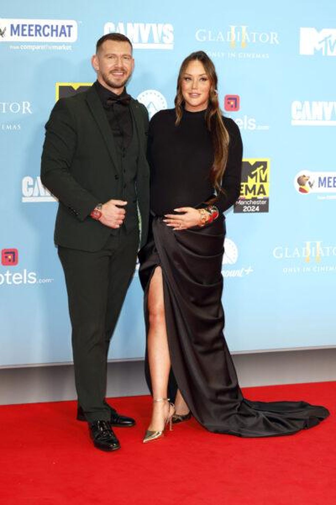 Charlotte_Crosby_e_Jake_Ankers_aspettano_il_secondo_bambino_b3ustFeUxn - Confidenze24 source:entertainmentdaily - Charlotte Crosby e Jake Ankers aspettano il secondo bambino - Charlotte Crosby e Jake Ankers sul red carpet