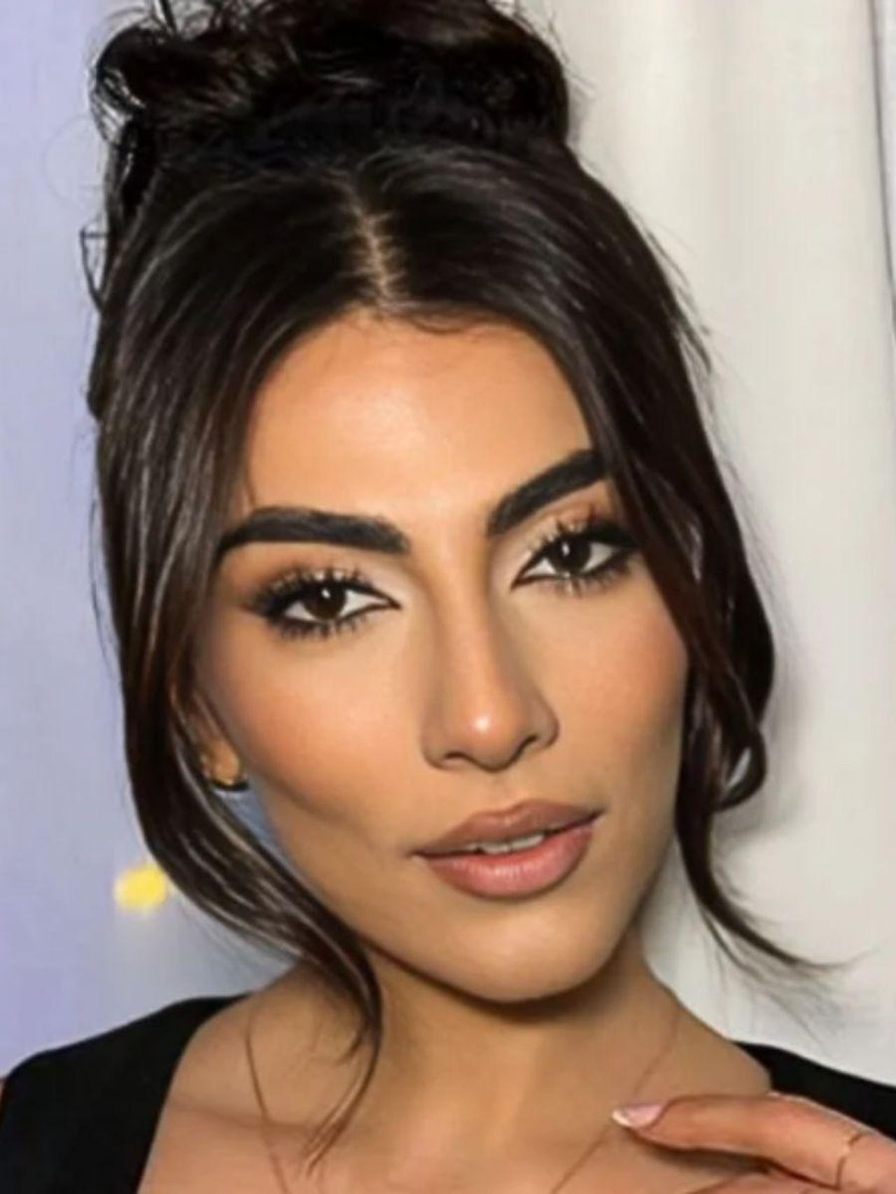 Chi__Giulia_Salemi_vaRHFBED7k - Confidenze24 source:tvzap - Chi è Giulia Salemi - Giulia Salemi