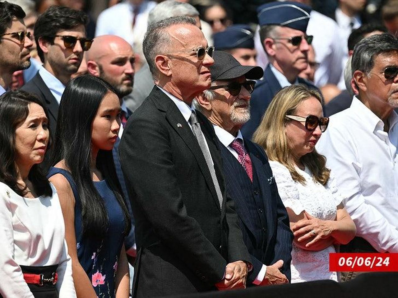 Collaborazioni_tra_Hanks_e_Spielberg_BwQ0sdqz71 - Confidenze24 source:allcelebrities - Collaborazioni tra Hanks e Spielberg - Tom Hanks in un film di Spielberg