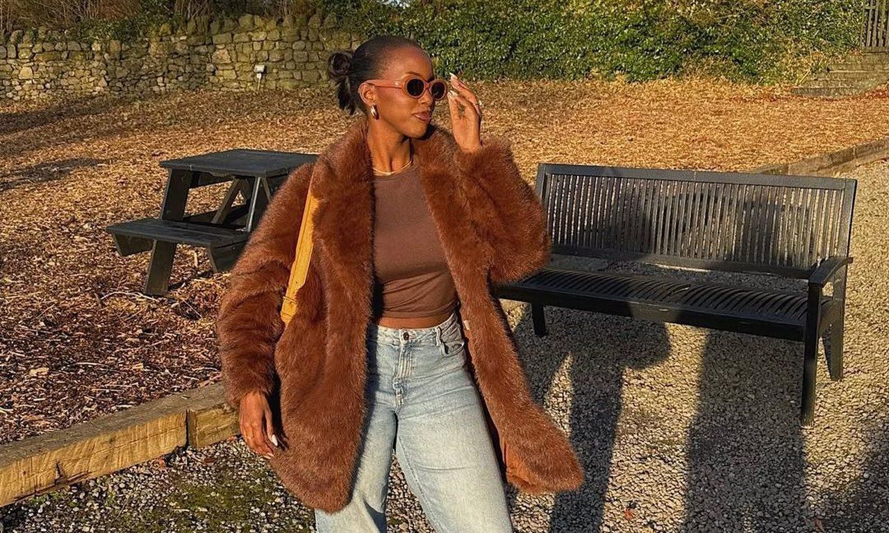 source:vipmagazine - Come incorporare il Mocha Mousse nel tuo guardaroba - Immagine di Instagram/Katja Mia