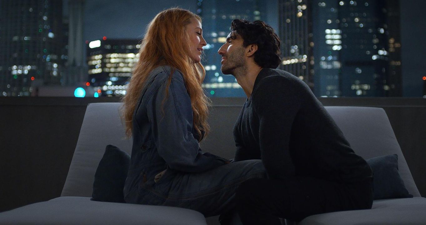 Controversie_legali_e_video_rilasciato_SvXDzgsI0A - Confidenze24 source:usmagazine - Controversie legali e video rilasciato - Justin Baldoni e Blake Lively in una scena di 'It Ends With Us'