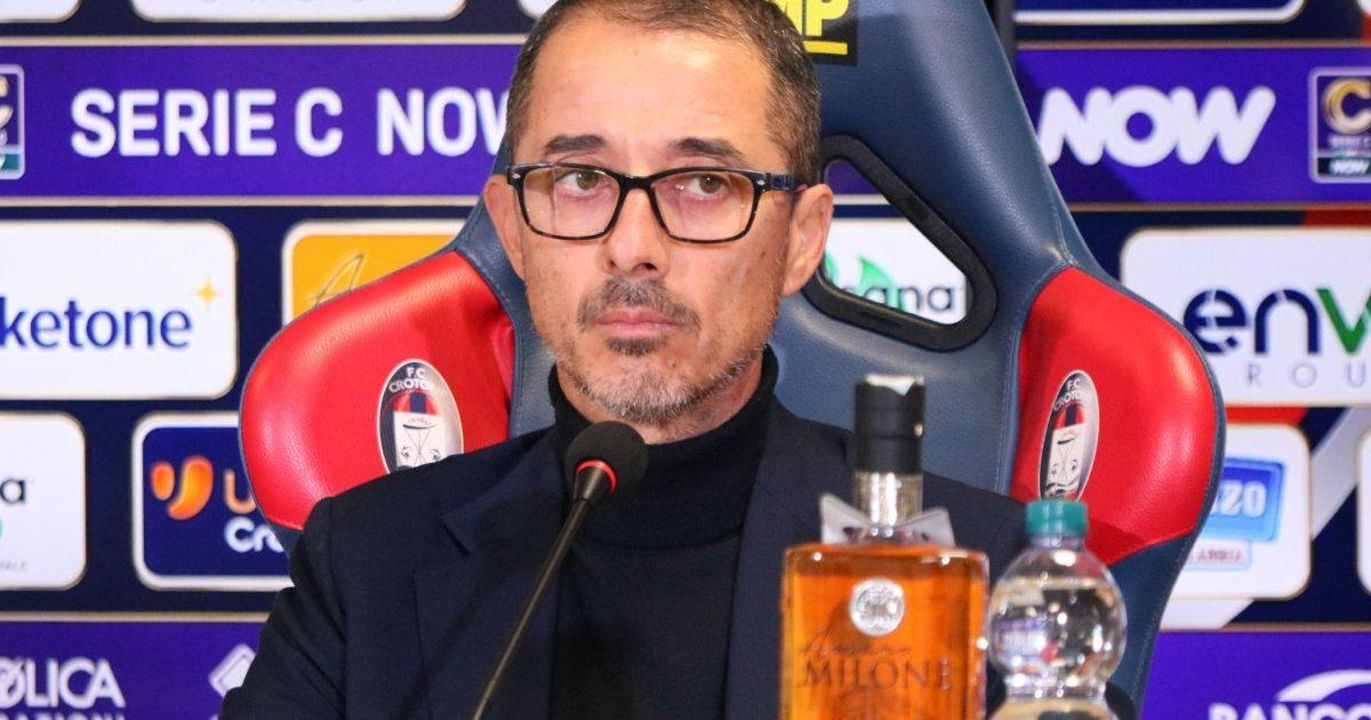 Crotone_i_possibili_nomi_per_lattacco_7wzI0zDm1Z - Confidenze24 Crotone, i possibili nomi per l'attacco - Emilio Longo, tecnico del Crotone