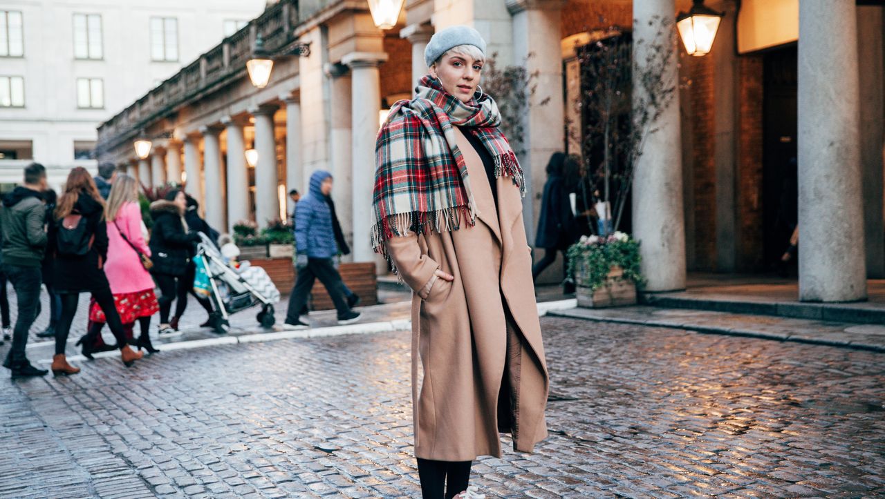 Cuffie_Trendy_Rnmm8CqPQK - Confidenze24 source:usmagazine - Cuffie Trendy - Accessori invernali