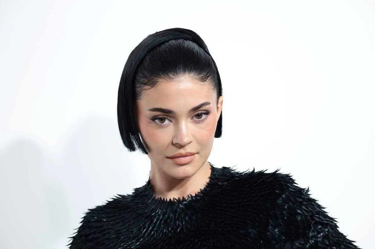 Daniel_Tosh_inizia_il_rumor_che_Kylie_Jenner__incinta_nFrtcXgh0Y - Confidenze24 source:thehollywoodgossip - Daniel Tosh inizia il rumor che Kylie Jenner è incinta - Kylie Jenner partecipa ai CFDA Awards 2024