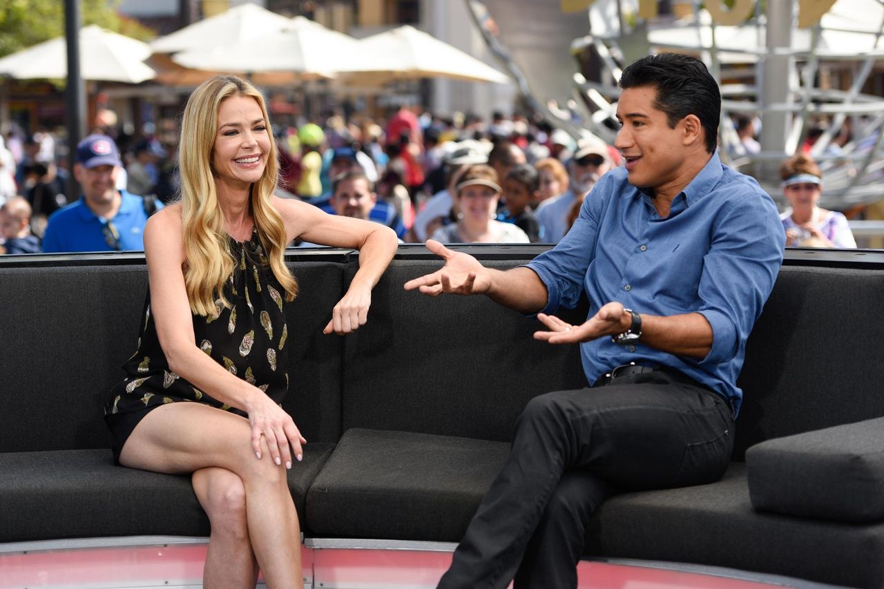 Denise_Richards_e_Mario_Lopez_Un_Legame_Speciale_kjRHpWMMtB - Confidenze24 source:usmagazine - Denise Richards e Mario Lopez: Un Legame Speciale - Denise Richards e Mario Lopez