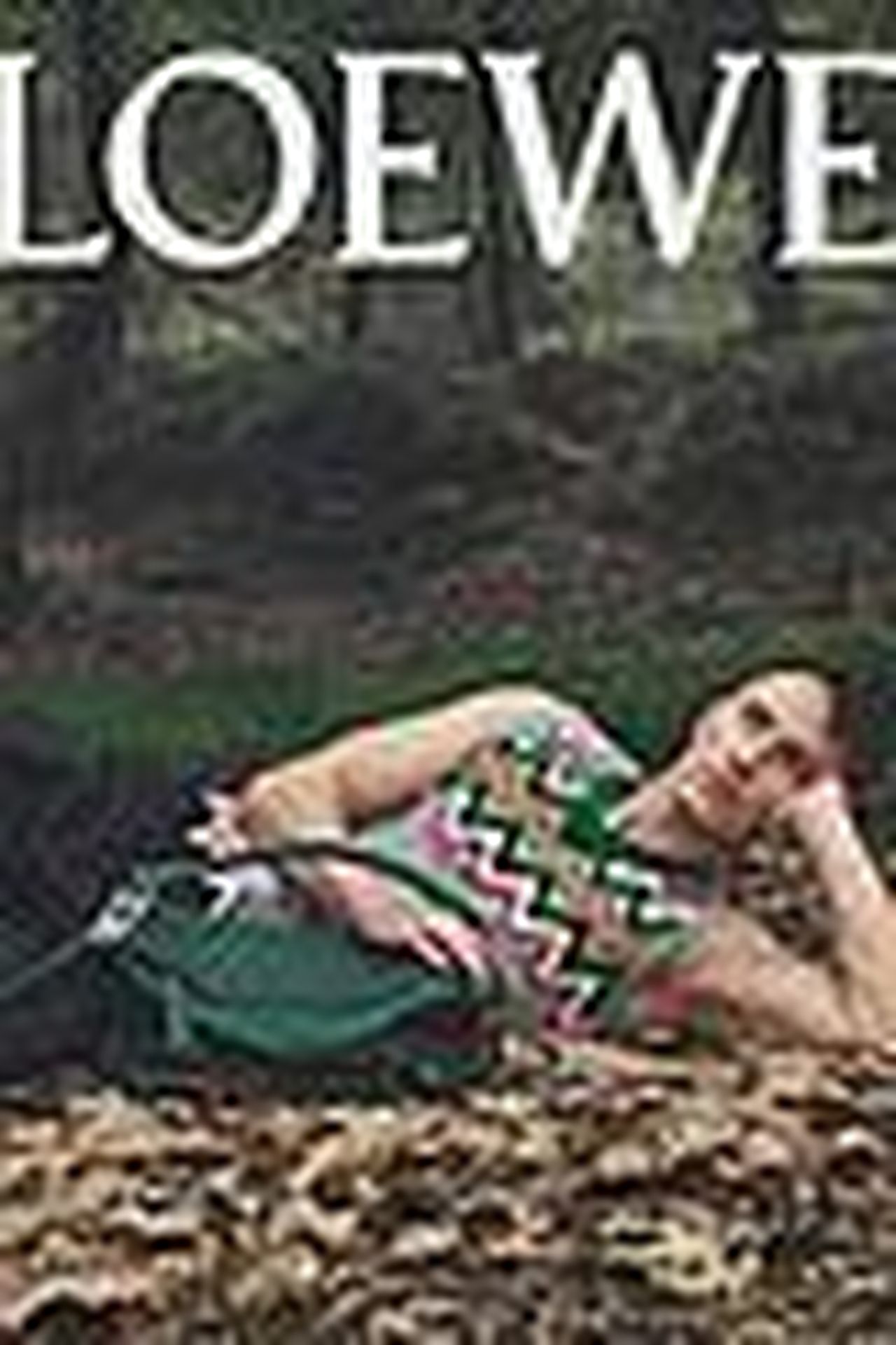source:justjared - Dettagli sulla campagna di Loewe - taylor russell drew starkey loewe campaign 04
