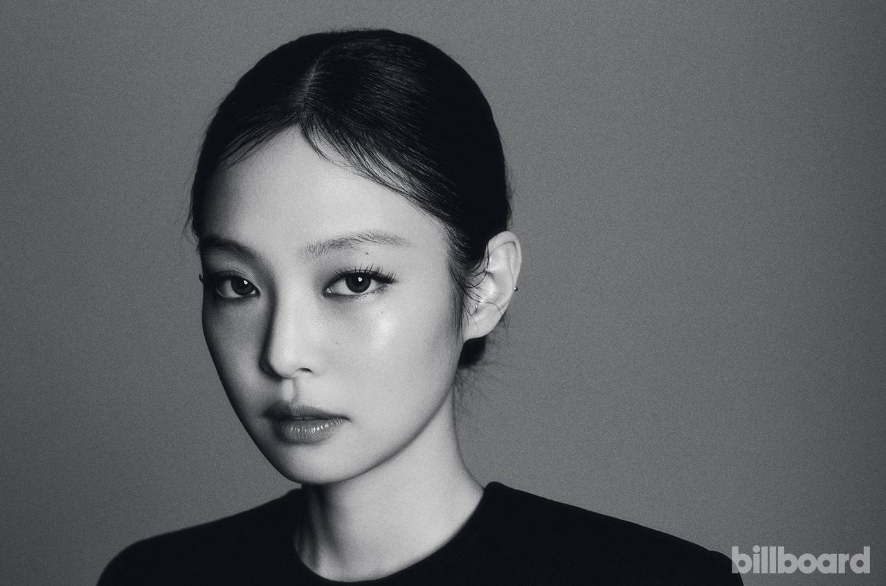 Dettagli_sullalbum_Ruby_uGtZeG5AG6 - Confidenze24 source:billboard - Dettagli sull'album 'Ruby' - Jennie, copertina di Billboard 2025, numero 1