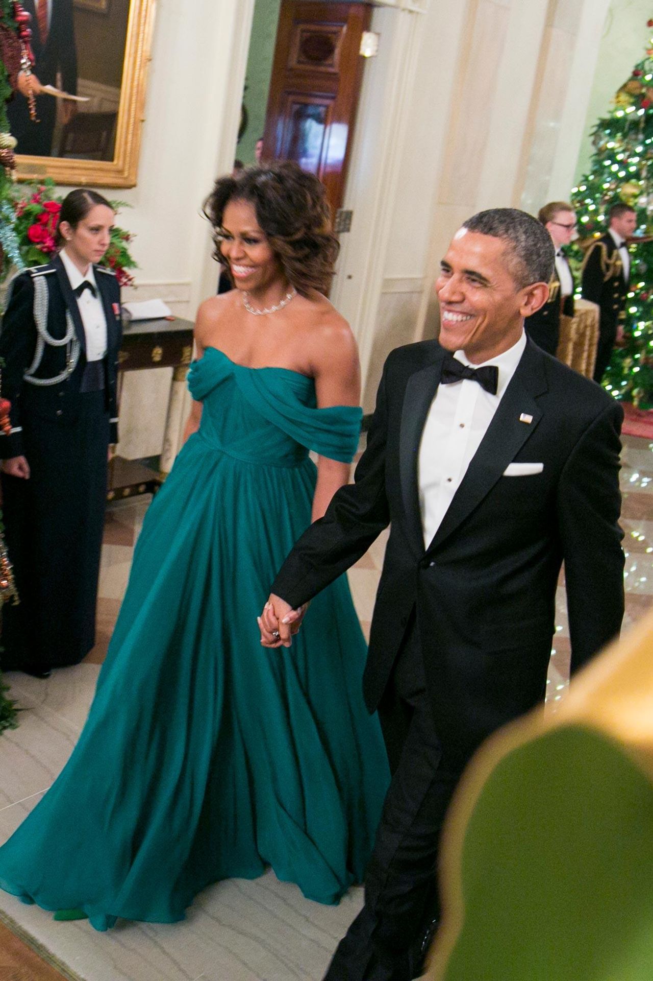 Febbraio_2013_h1ambflRnS - Confidenze24 source:usmagazine - Febbraio 2013 - Michelle Obama in un abito Naeem Khan