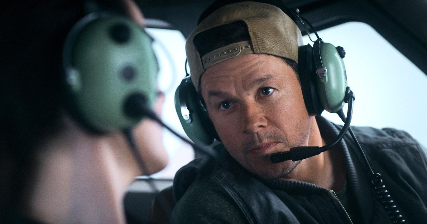 Flight_Risk_EC1CSh5gQS - Confidenze24 source:usmagazine - ‘Flight Risk’ - Flight Risk