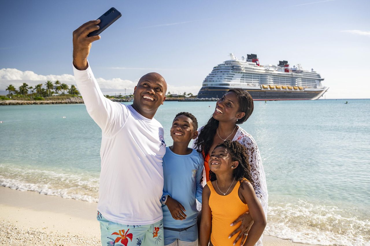Giornata_al_Castaway_Cay_Eh9Kozzv5M - Confidenze24 source:bossip - Giornata al Castaway Cay - Asset della Disney Treasure