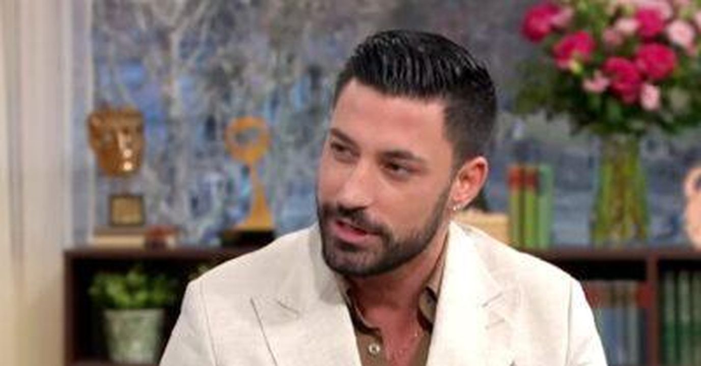 Giovanni_Pernice_upset_per_il_suo_futuro_in_Strictly_G6Sf2aI5Qp - Confidenze24 source:entertainmentdaily - Giovanni Pernice ‘upset’ per il suo futuro in Strictly - Giovanni Pernice su This Morning