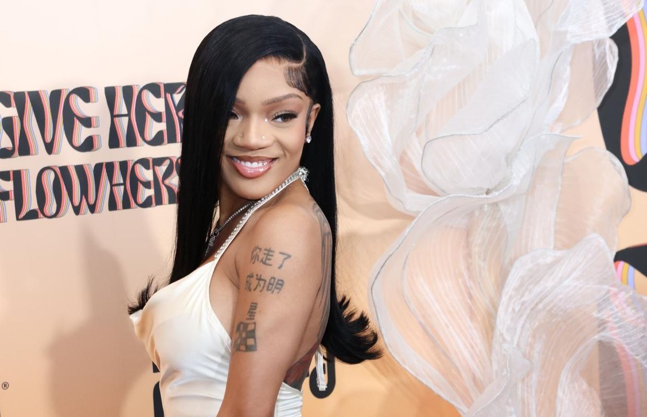 GloRilla_e_il_suo_debutto_a_SNL_gXBnIS9MG7 - Confidenze24 source:billboard - GloRilla e il suo debutto a SNL - GloRilla, premiata con il Big Femme Energy Award