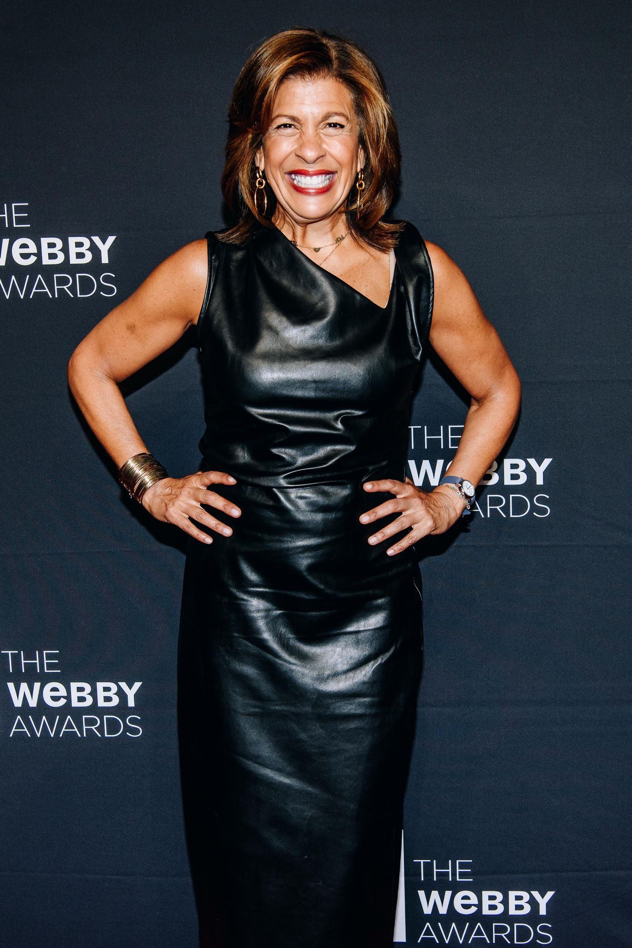 Hoda_Kotb_la_sua_esperienza_come_madre_pi_grande_BJiQKqXiiw - Confidenze24 source:sheknows - Hoda Kotb: la sua esperienza come madre più grande - Hoda Kotb ai 27esimi Webby Awards il 15 maggio 2023 a New York.