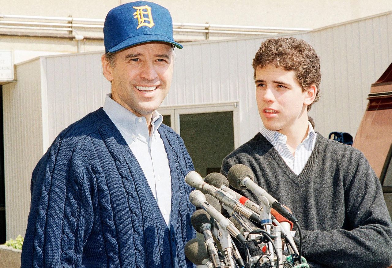 Hunter_Biden_OuzD6N4XEi - Confidenze24 source:usmagazine - Hunter Biden - Hunter Biden