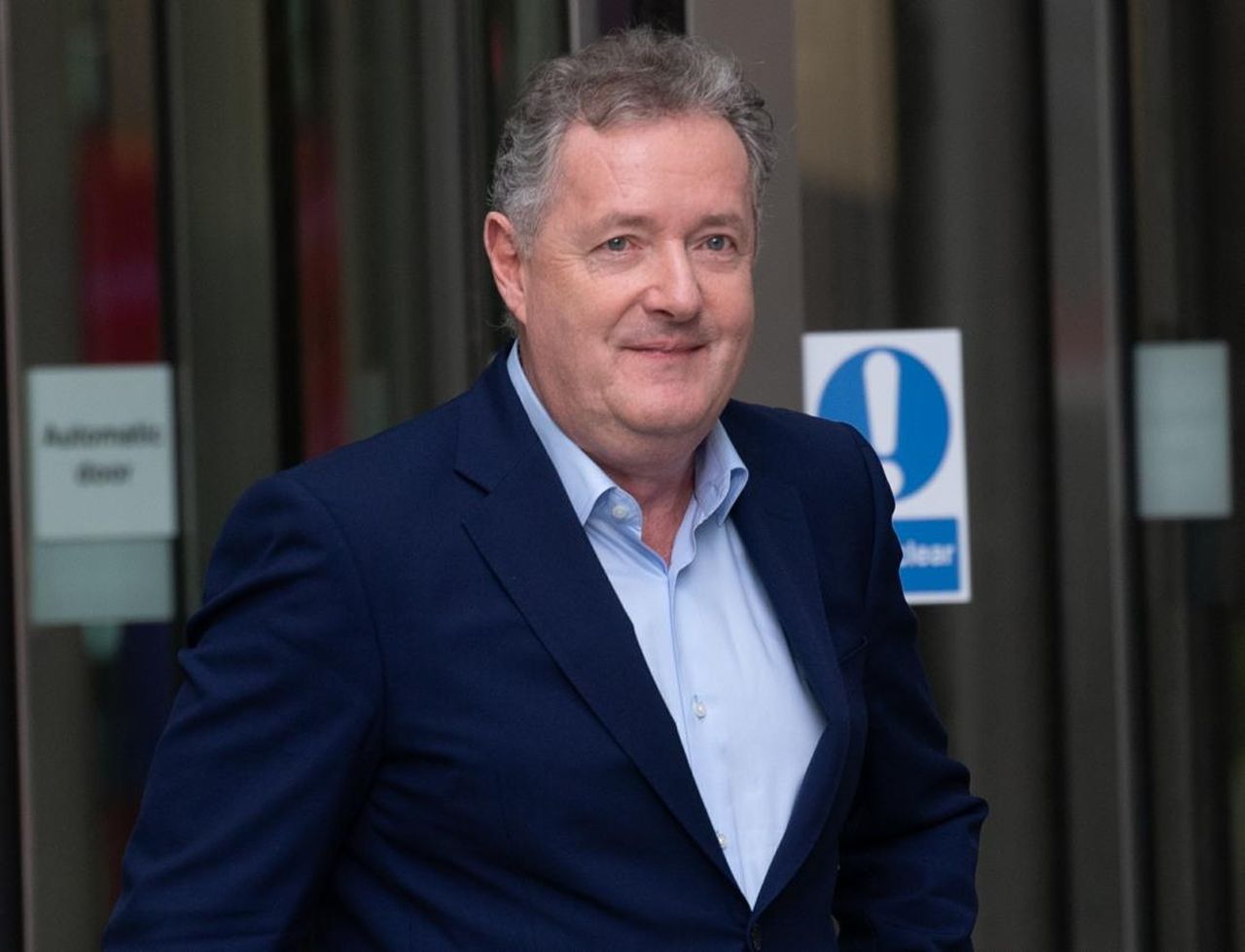 I_piani_di_Piers_per_il_suo_show_su_YouTube_wKi2nK28dN - Confidenze24 source:celebitchy - I piani di Piers per il suo show su YouTube - Piers Morgan in un'immagine promozionale