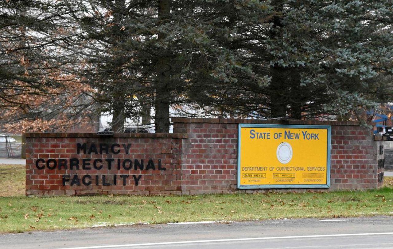 Il_Caso_di_Robert_Brooks_e_gli_Abusi_al_Marcy_Correctional_Facility_6ICSy6bQgH - Confidenze24 source:bossip - Il Caso di Robert Brooks e gli Abusi al Marcy Correctional Facility - morte in prigione