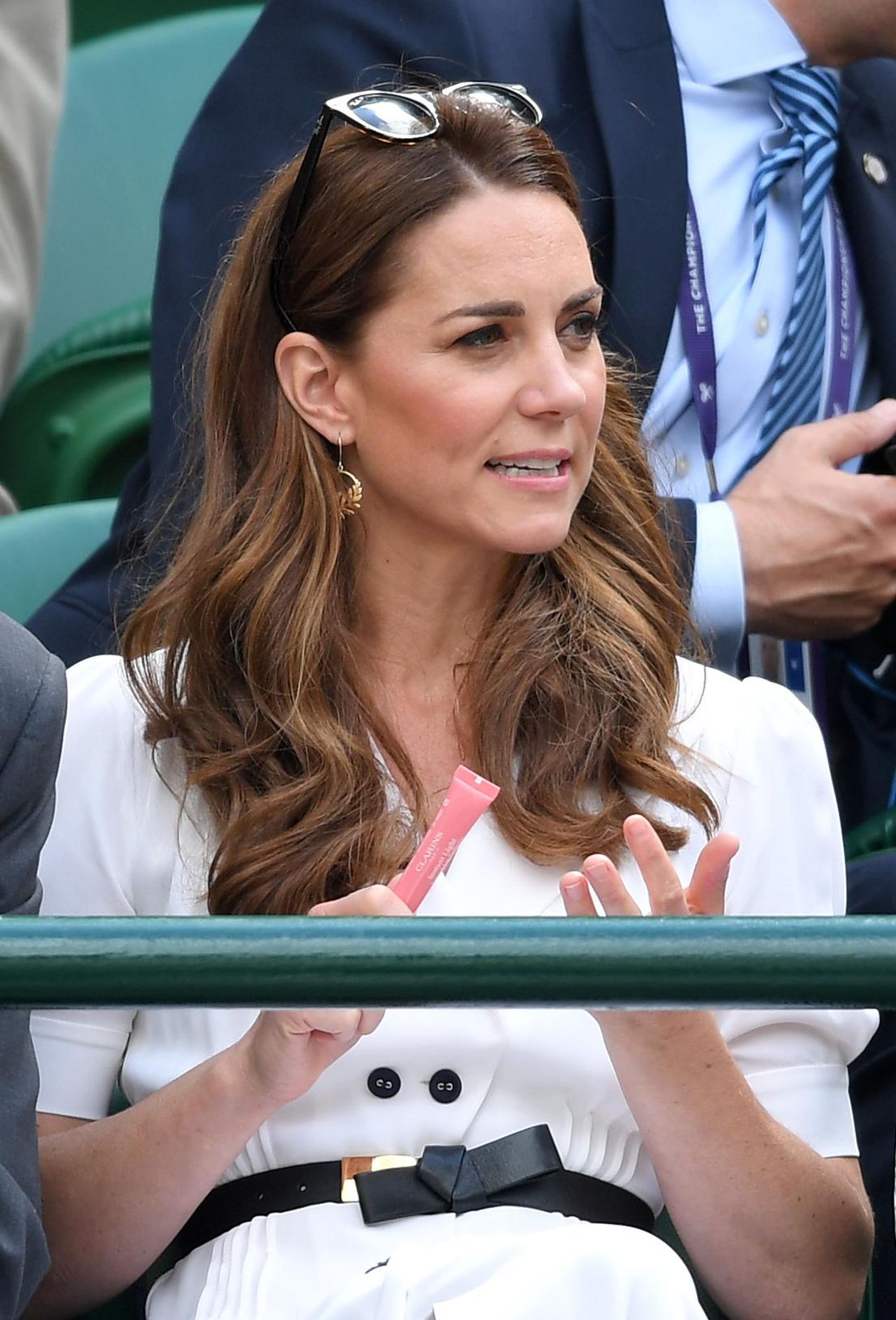 Il_Gloss_Magico_di_Kate_Middleton_uDxbky2rv2 - Confidenze24 source:usmagazine - Il Gloss Magico di Kate Middleton - Catherine, Duchessa di Cambridge durante il Wimbledon Tennis Championships