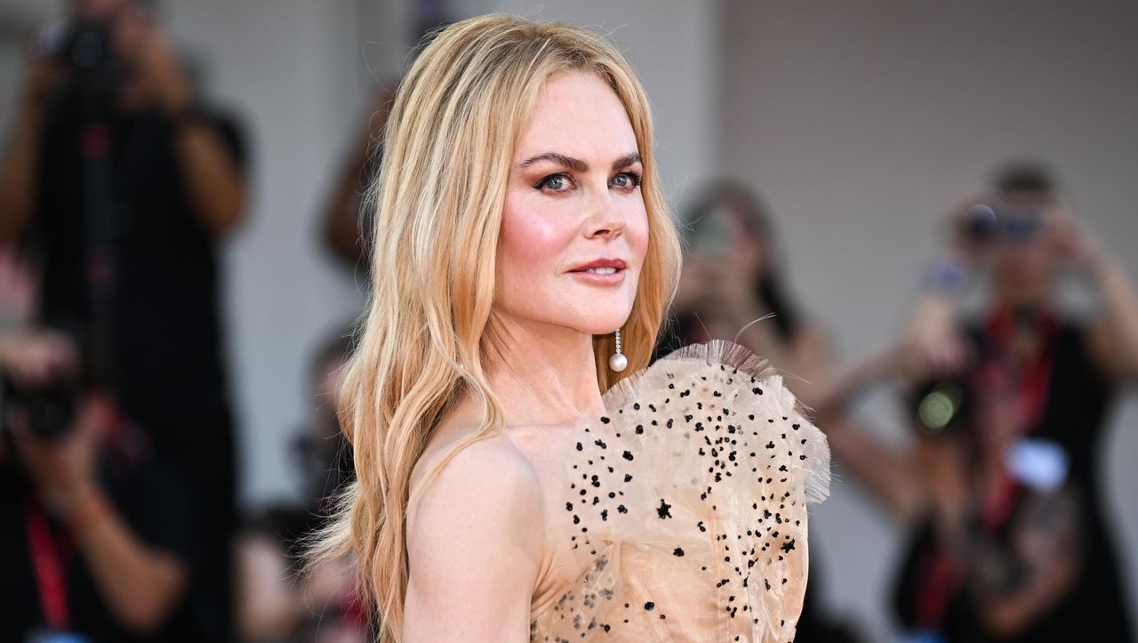Il_Segreto_di_Gucci_Westman_per_Nicole_Kidman_FSDPBfE5t0 - Confidenze24 source:usmagazine - Il Segreto di Gucci Westman per Nicole Kidman - Nicole Kidman al Festival di Venezia