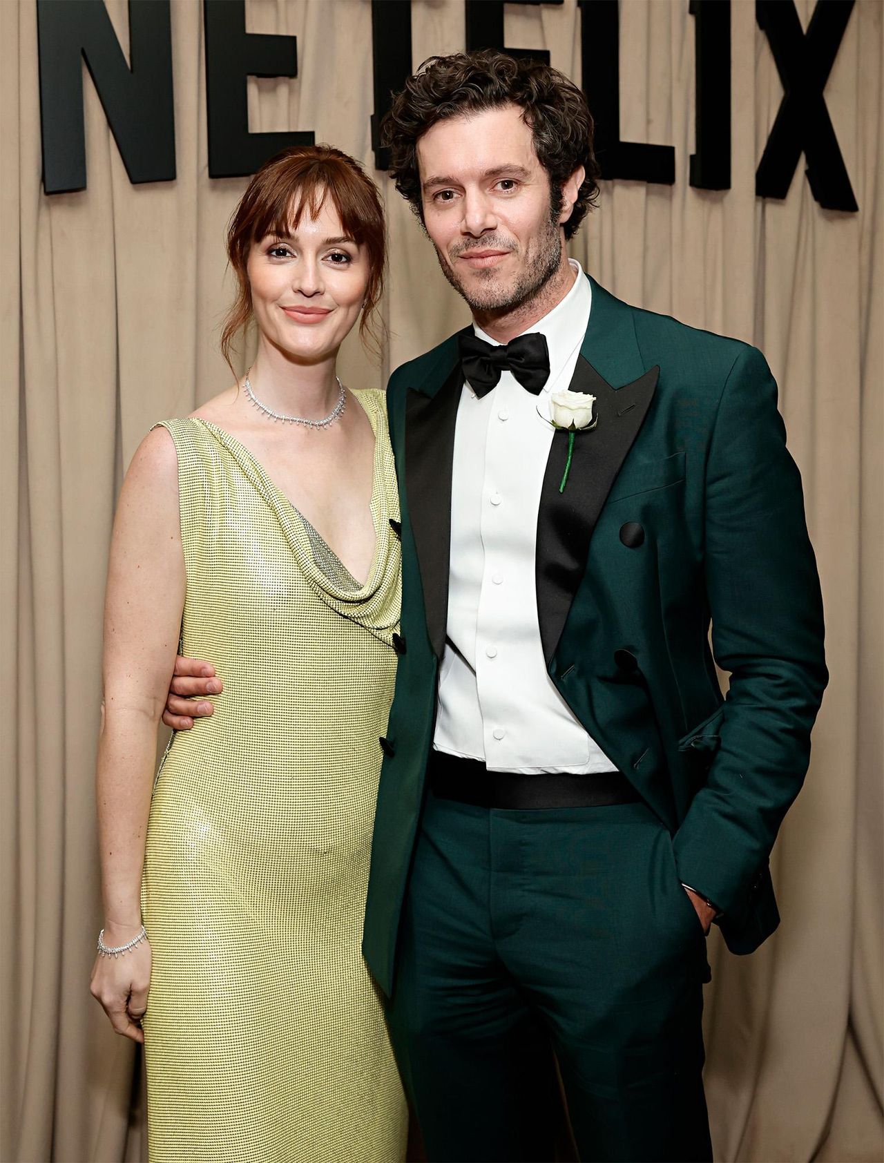 Il_cameo_di_Adam_Brody_PKKwlengIQ - Confidenze24 source:usmagazine - Il cameo di Adam Brody - Leighton Meester e Adam Brody