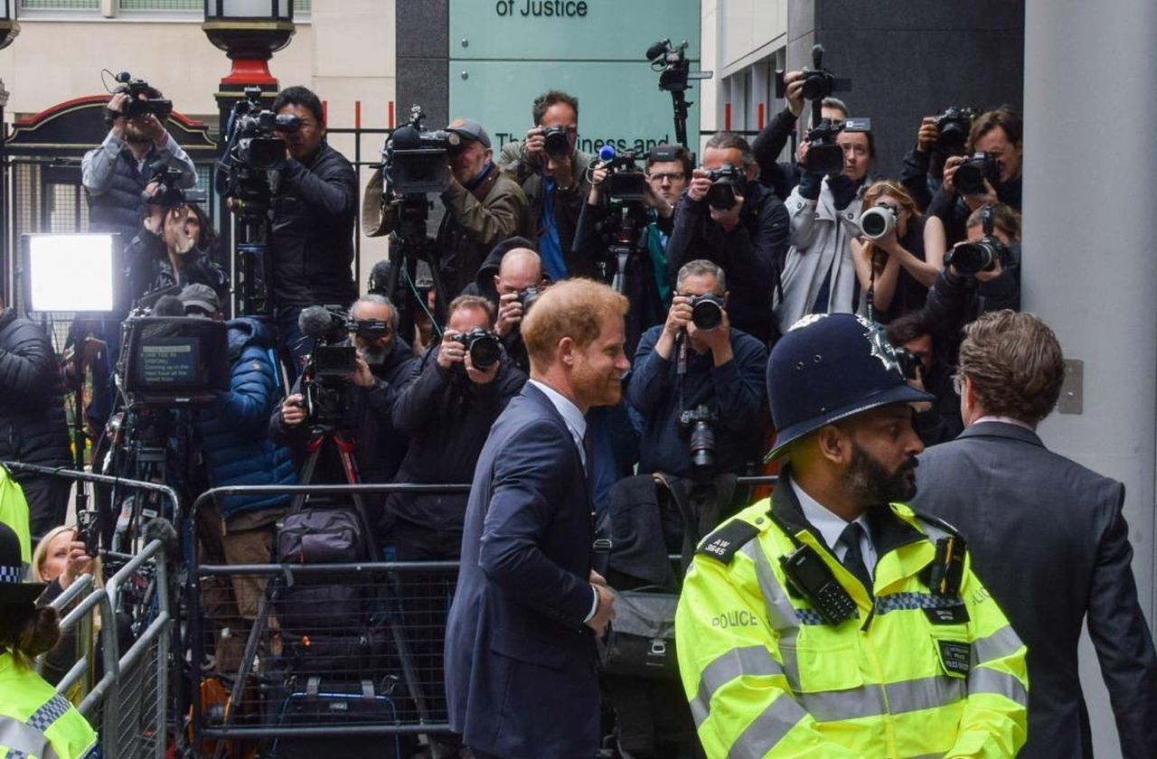Il_caso_di_Harry_contro_NGN_si_avvicina_al_processo_TqdvlPfVfA - Confidenze24 source:celebitchy - Il caso di Harry contro NGN si avvicina al processo - Immagine di Prince Harry