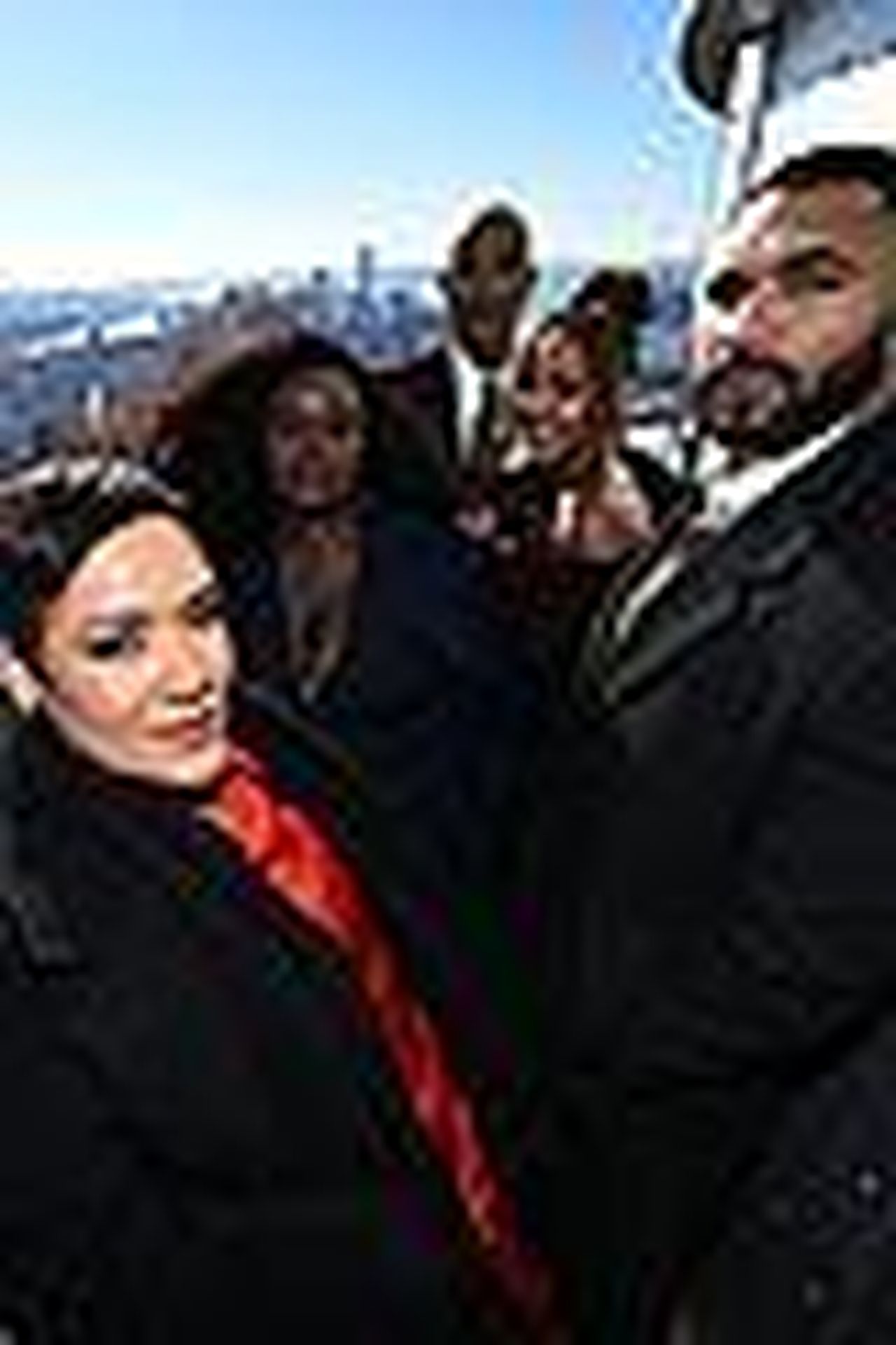 Il_cast_di_Harlem_si_mostra_allEmpire_State_Building_RV0nORfM5b - Confidenze24 source:justjared - Il cast di Harlem si mostra all'Empire State Building - Meagan Good e Grace Byers al Empire State Building