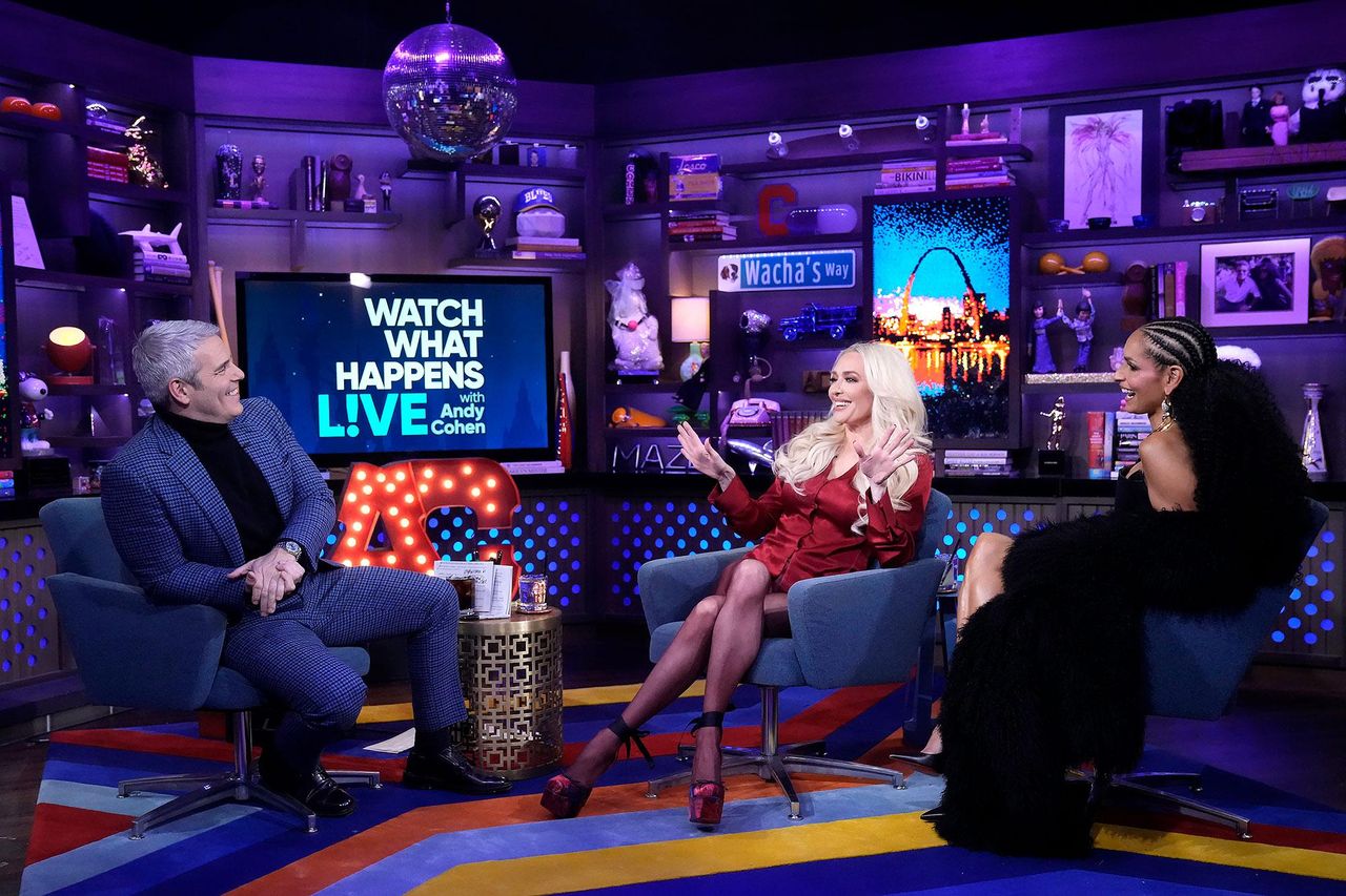 Il_commento_di_Andy_Cohen_sulla_rottura_qH82M4bIzv - Confidenze24 source:usmagazine - Il commento di Andy Cohen sulla rottura - Andy Cohen, Erika Jayne e Racquel Chevremont