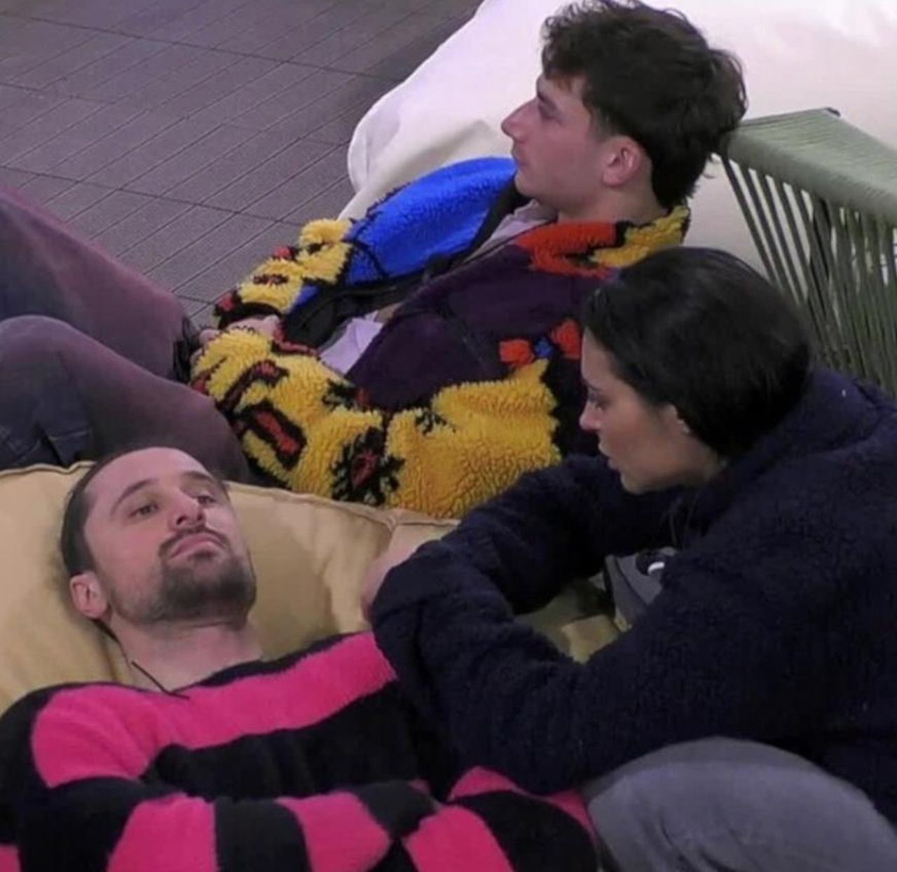 source:tvzap - Il concorrente in crisi: l'isolamento si fa sentire - Concorrenti del Grande Fratello