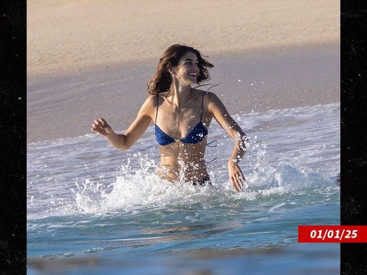 Il_futuro_per_i_due_attori_ARx2ohpx0p - Confidenze24 source:allcelebrities - Il futuro per i due attori - Kaia Gerber in Cabo