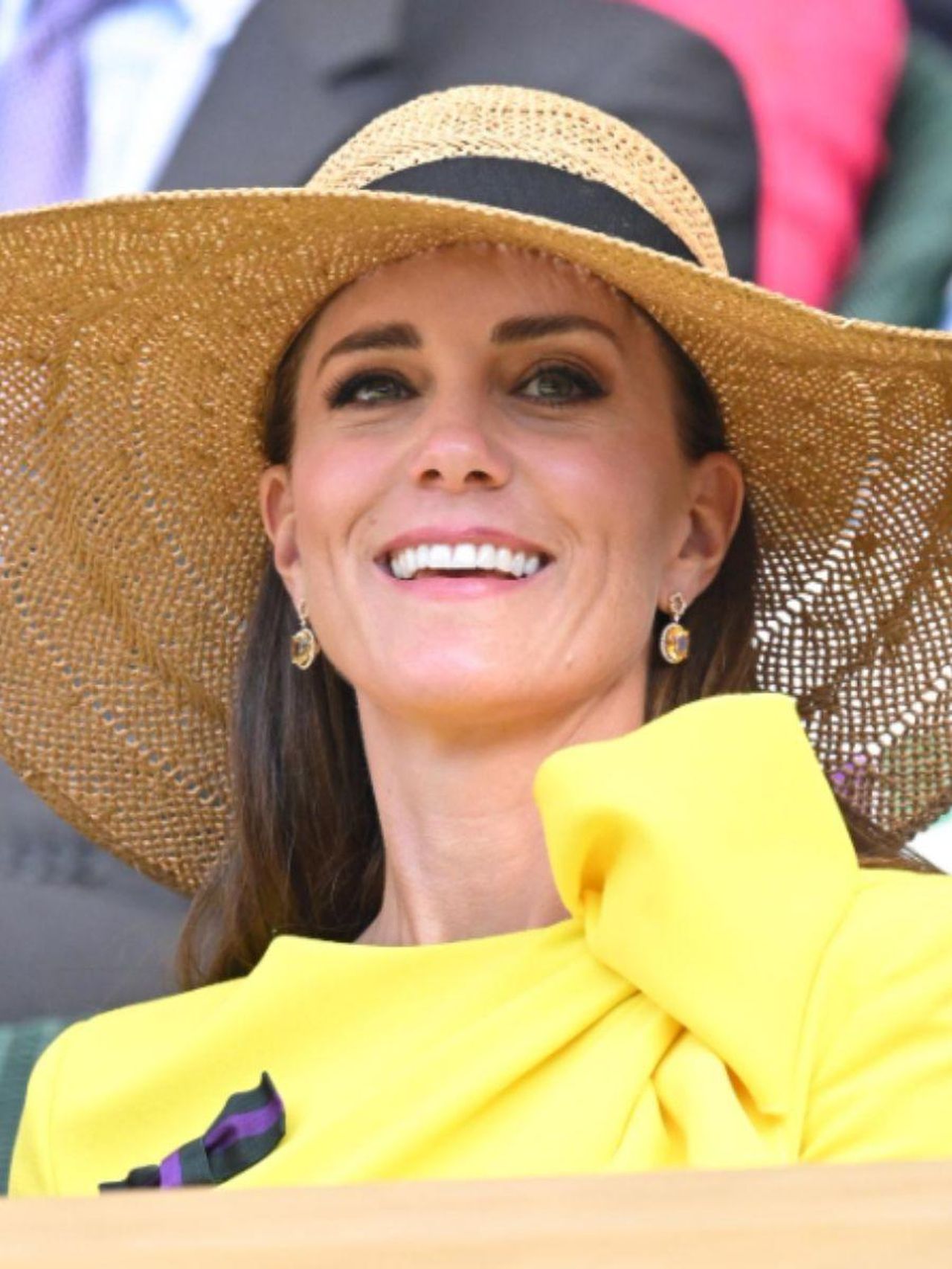 Il_look_di_Kate_al_Royal_Marsden_Hospital_nSNiKgVRcn - Confidenze24 Il look di Kate al Royal Marsden Hospital - Kate Middleton in vacanza a Balmoral: perché è un buon segno
