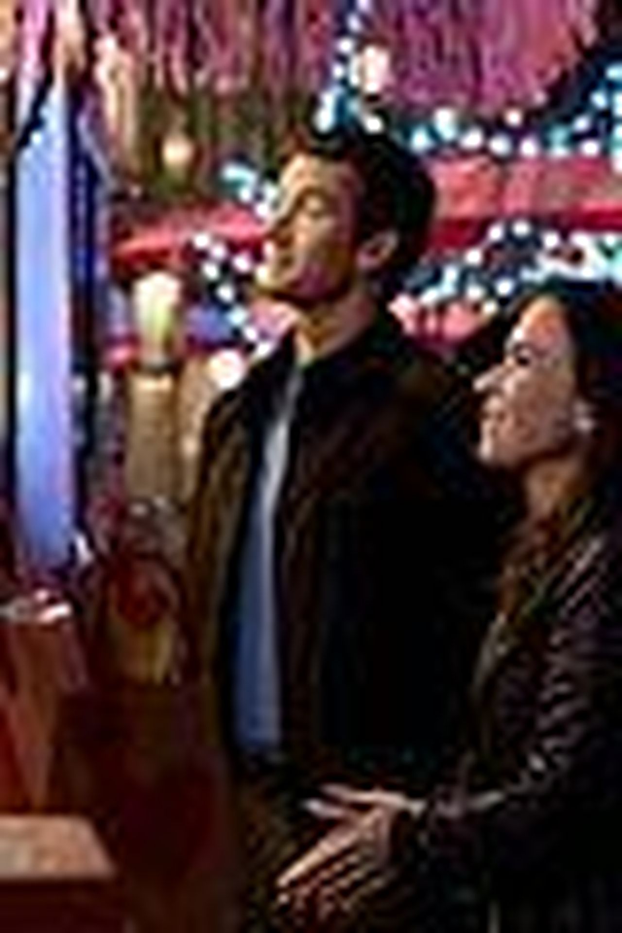 source:justjared - Il nuovo film di Lacey Chabert - Lacey Chabert e Robert Buckley nel film di San Valentino 11