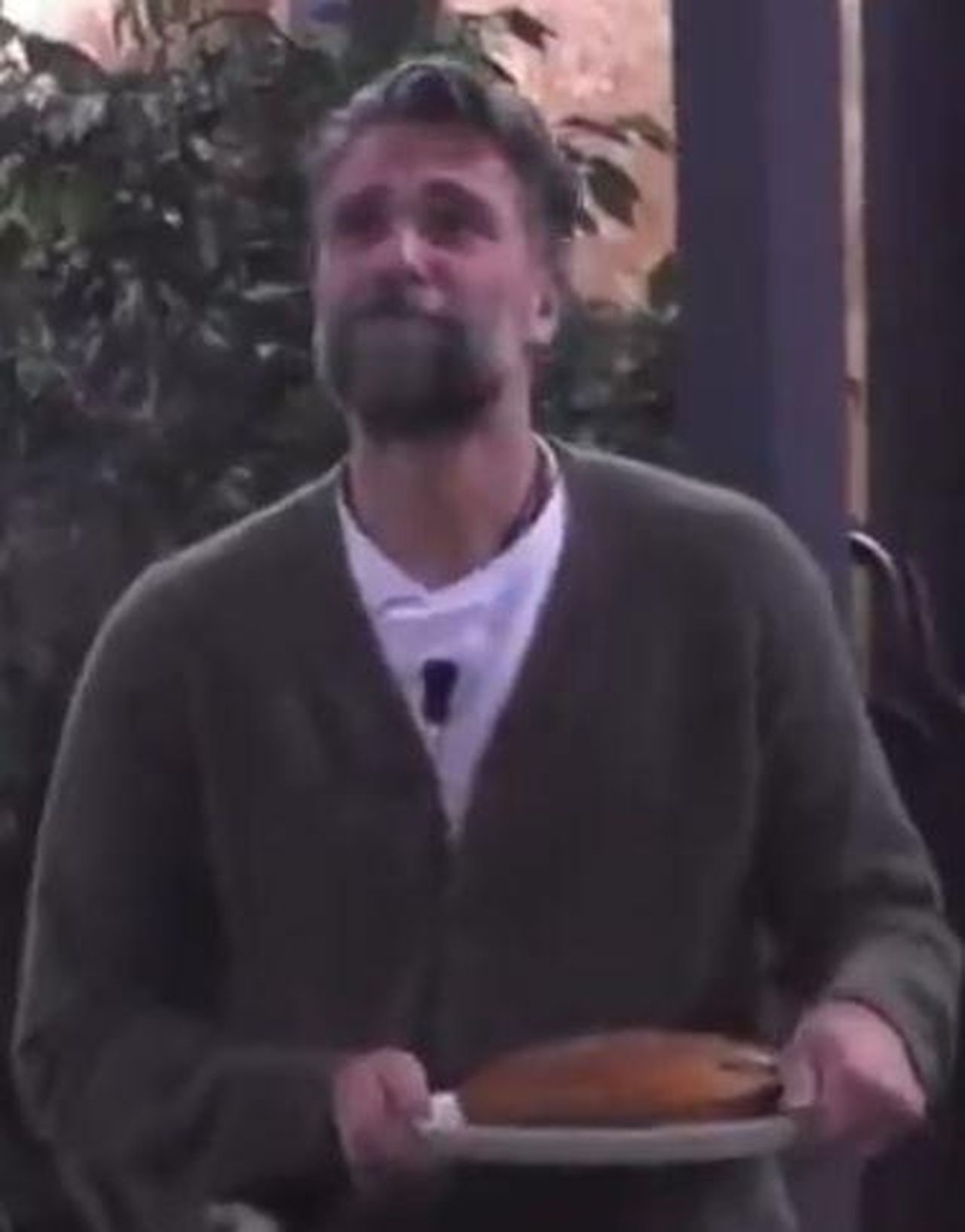 Il_percorso_di_Luca_Calvani_al_Grande_fratello_vJwWcLSCtC - Confidenze24 source:tvzap - Il percorso di Luca Calvani al “Grande fratello” - Grande fratello, Luca Calvani in lacrime per la dedica al compagno