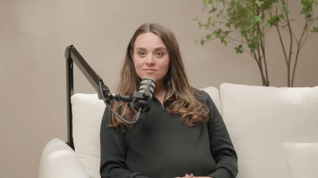 Il_podcast_di_Jinger_e_lassenza_di_Tori_come_ospite_CxxuASQT3e - Confidenze24 source:thehollywoodgossip - Il podcast di Jinger e l'assenza di Tori come ospite - Jinger Duggar parla nel podcast a dicembre 2024
