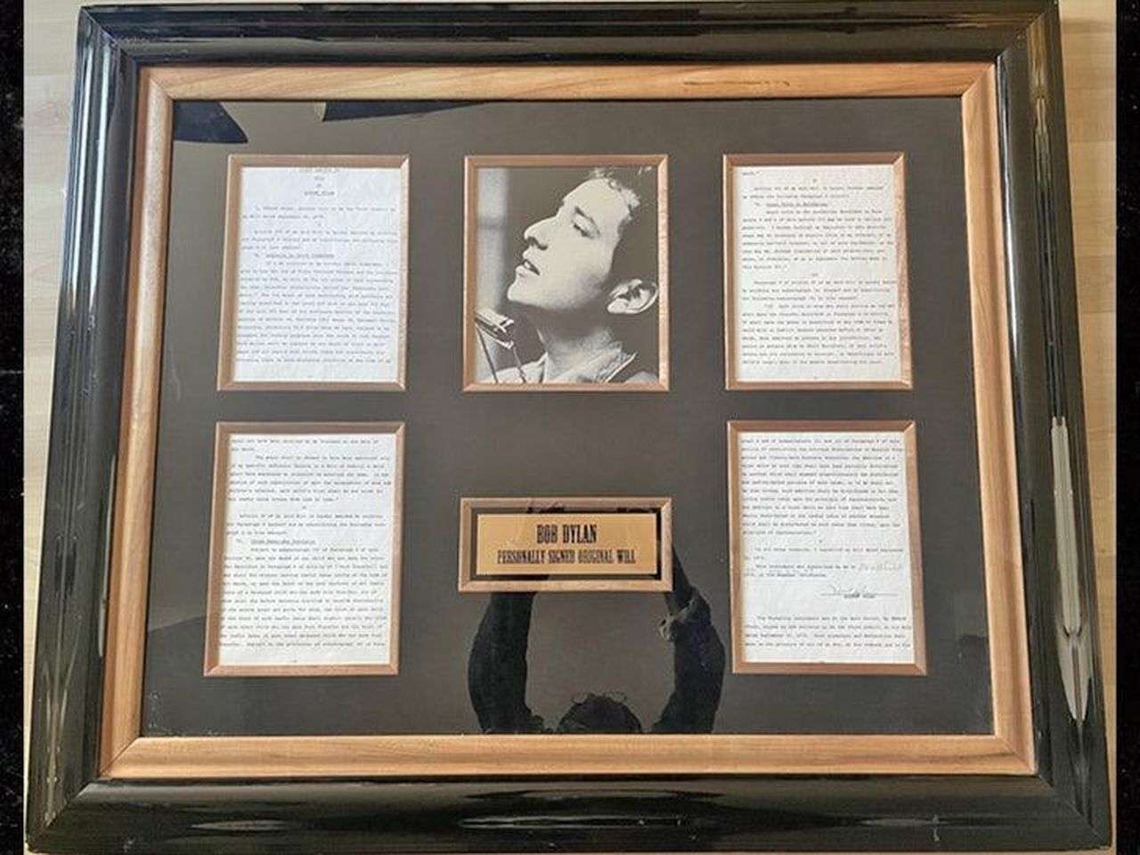 Il_prezzo_dellasta_GstgeQiPck - Confidenze24 source:allcelebrities - Il prezzo dell'asta - Il testamento di Bob Dylan all'asta