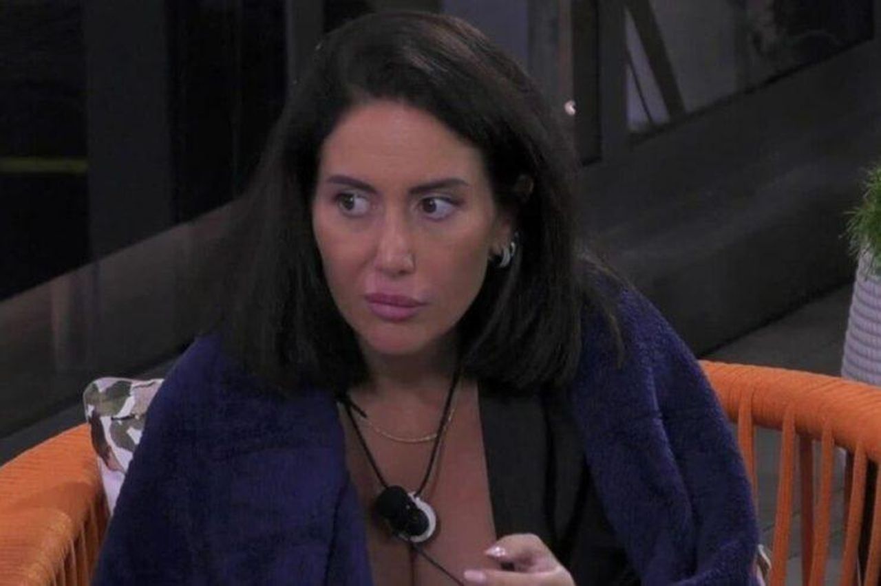 Il_ruolo_degli_altri_concorrenti_e_il_momento_di_crisi_di_Jessica_WaEDAzu7bU - Confidenze24 source:controcopertina - Il ruolo degli altri concorrenti e il momento di crisi di Jessica - Jessica Morlacchi