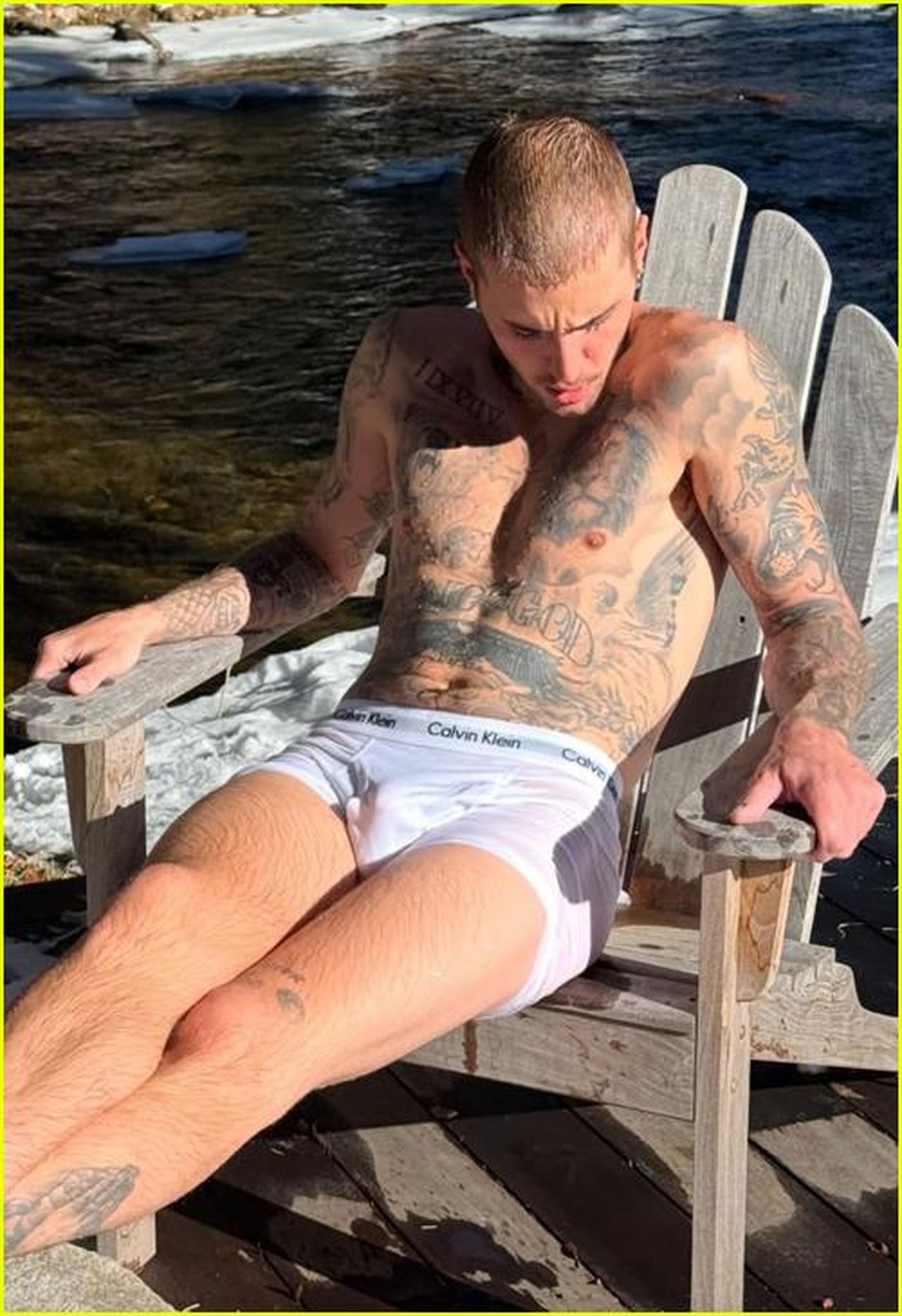 Il_tuffo_invernale_di_Justin_fNtEAqYcjS - Confidenze24 source:justjared - Il tuffo invernale di Justin - Justin Bieber