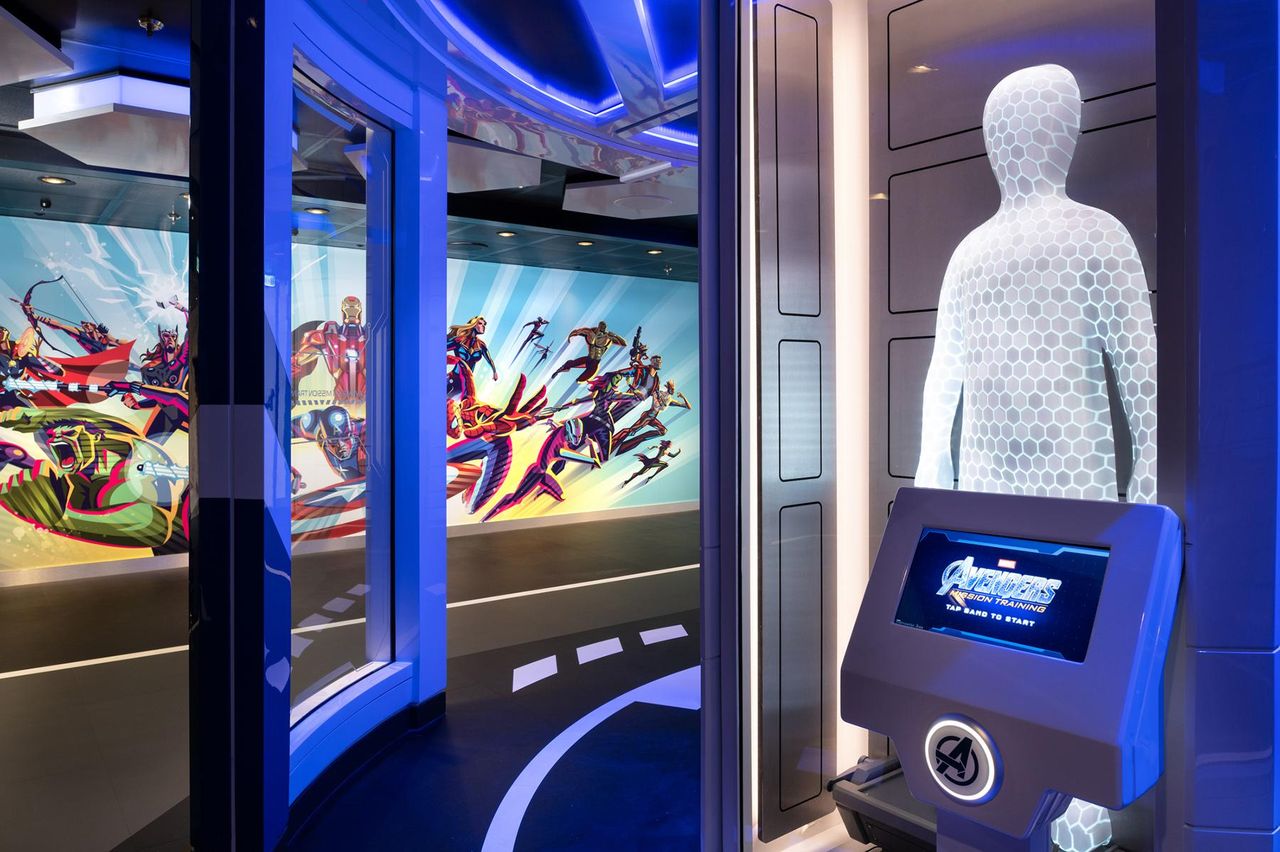 Incontri_con_Supereroi_PwddBeCh4T - Confidenze24 source:bossip - Incontri con Supereroi - Asset della Disney Treasure