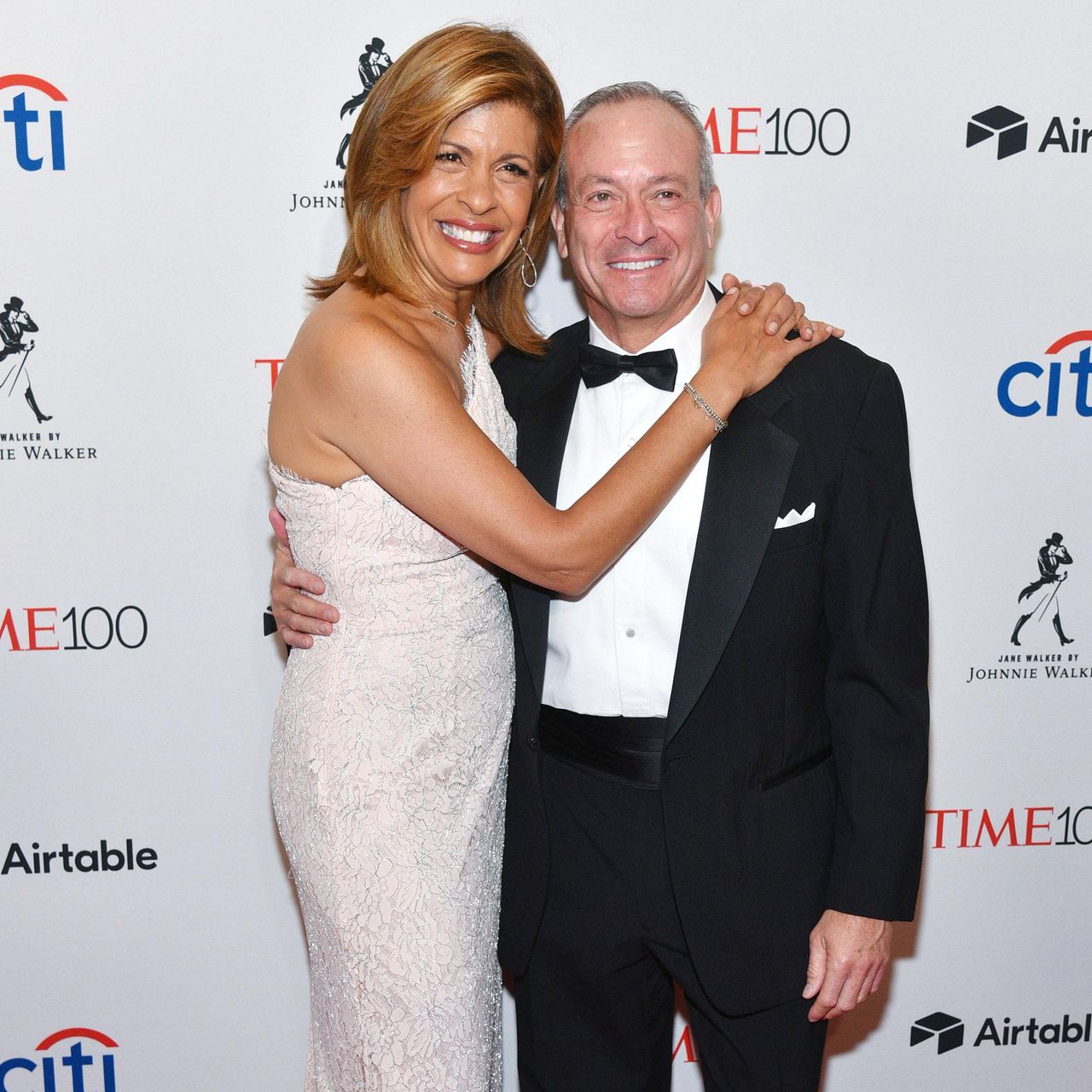 Incontro_e_primi_anni_insieme_eQrpY1Z966 - Confidenze24 source:usmagazine - Incontro e primi anni insieme - Hoda Kotb e Joel Schiffman nel 2013