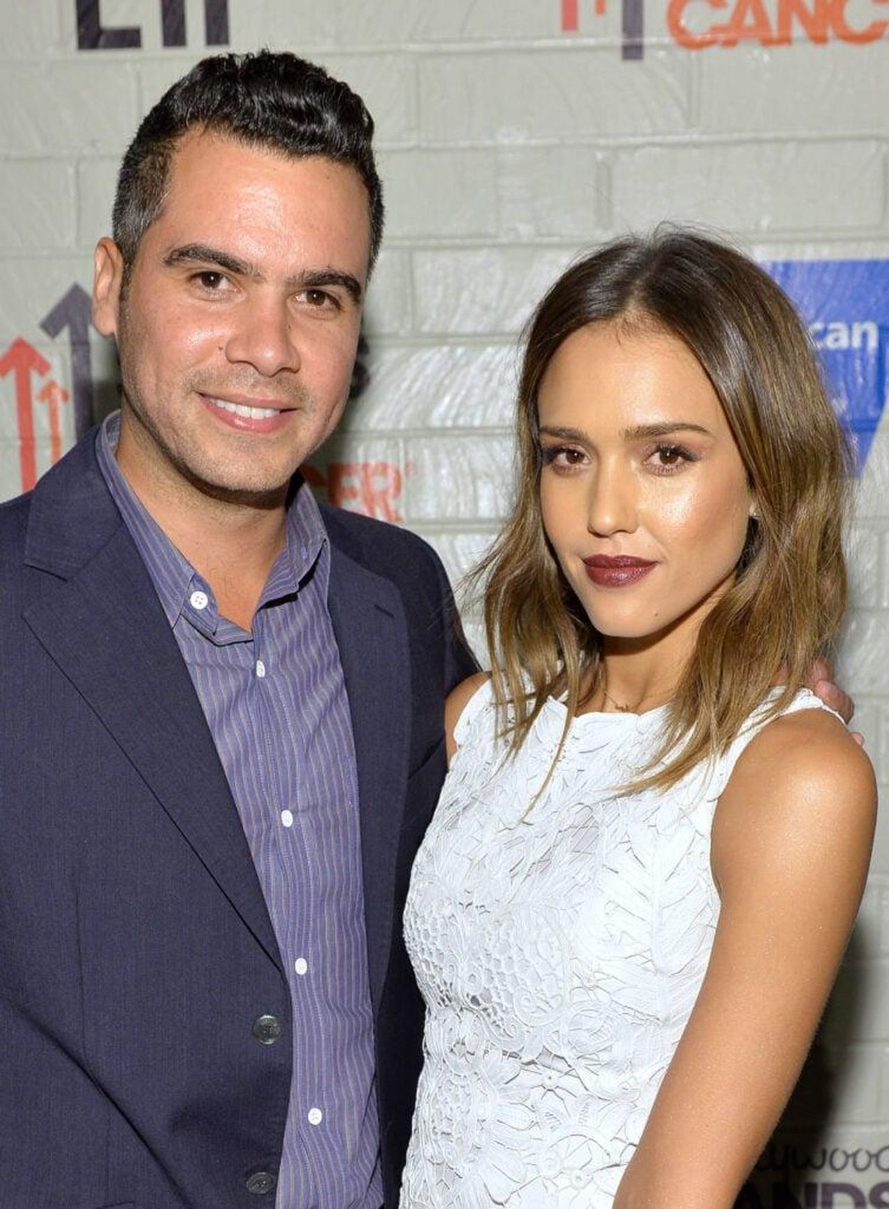 Jessica_Alba_Ha_Dato_Indizi_di_Separazione_ClLQhNzOC3 - Confidenze24 source:thehollywoodgossip - Jessica Alba Ha Dato Indizi di Separazione? - Jessica Alba e Cash Warren all'evento di beneficenza