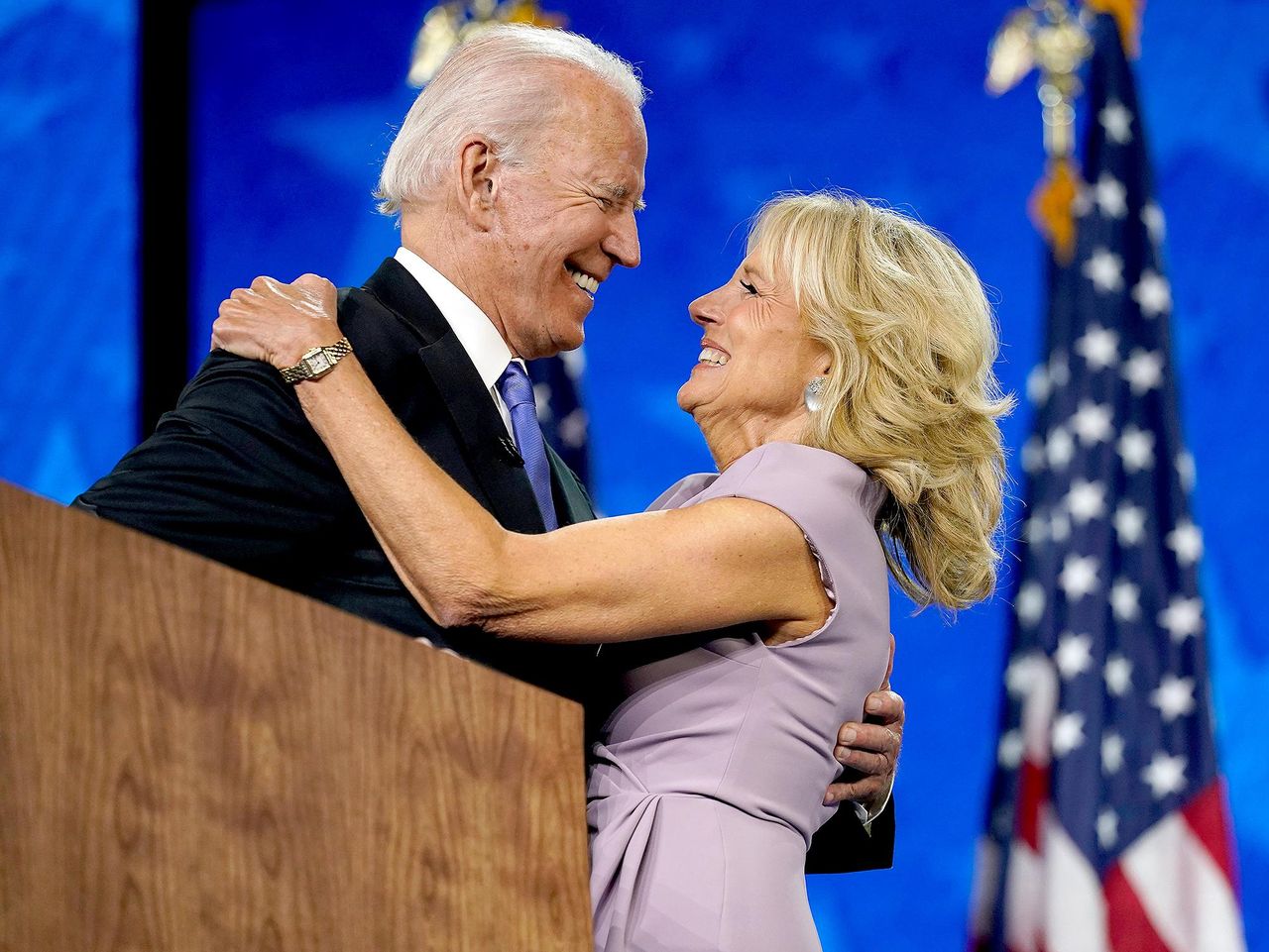 Jill_Biden_yRQ8FmKuGt - Confidenze24 source:usmagazine - Jill Biden - Jill Biden