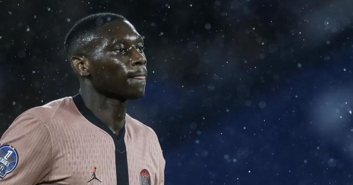 Juventus_Accomando_Loperazione_Kolo_Muani_rischia_di_saltare_per_il_numero_di_slot_prestiti_superato_dal_PSG_NWVGTMLsUz - Confidenze24 source:Blasting News - Juventus, Accomando: 'L'operazione Kolo Muani rischia di saltare per il numero di slot prestiti superato dal PSG' - Kolo Muani, attaccante del PSG
